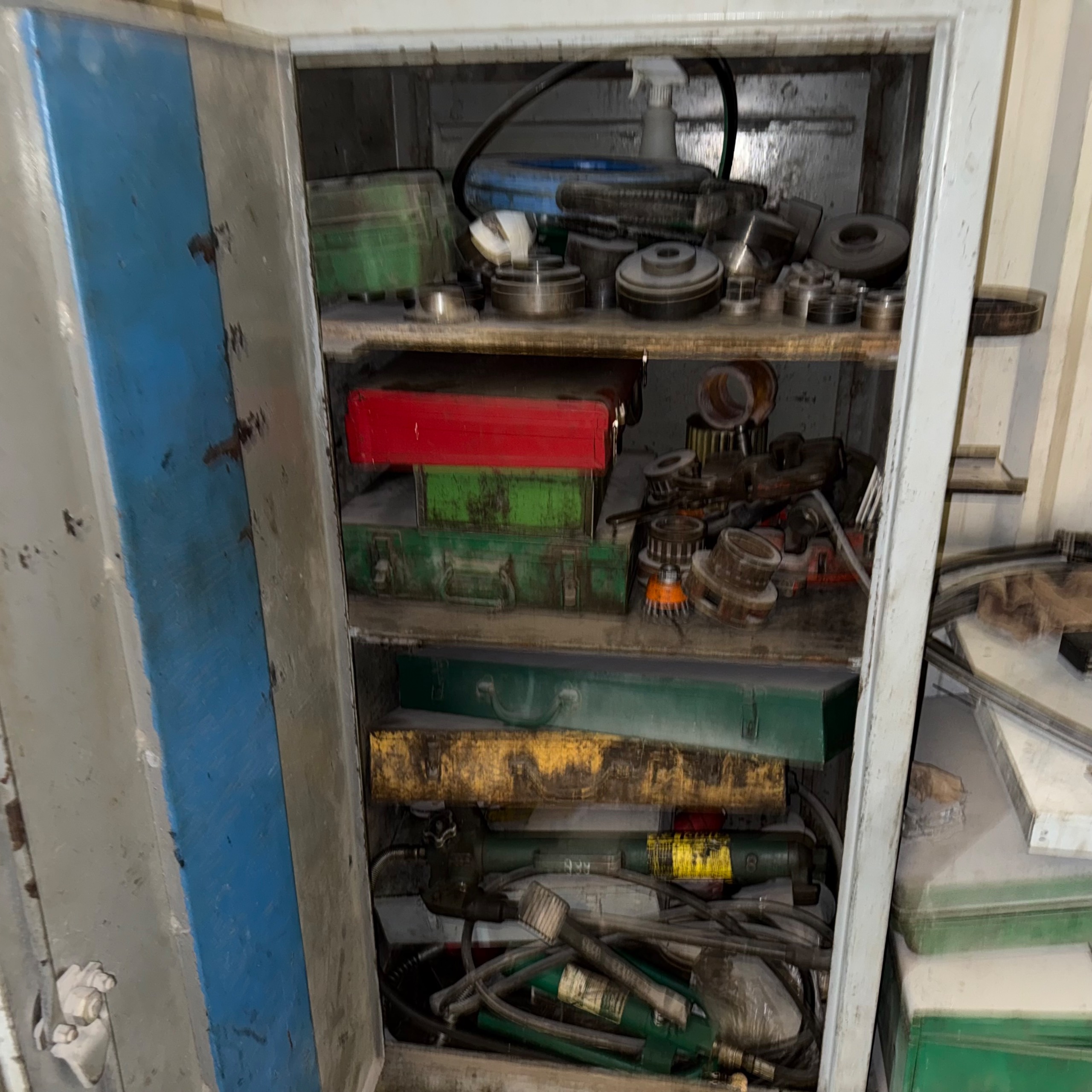 BULK CONTENTS OF INSTRUMENT ROOM - undefined