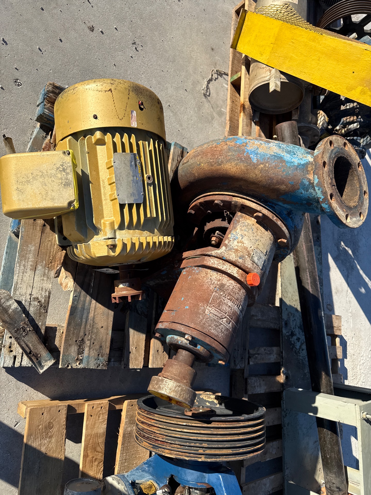 WORTHINGTON PUMP & 15HP MOTOR ASSEMBLY - undefined