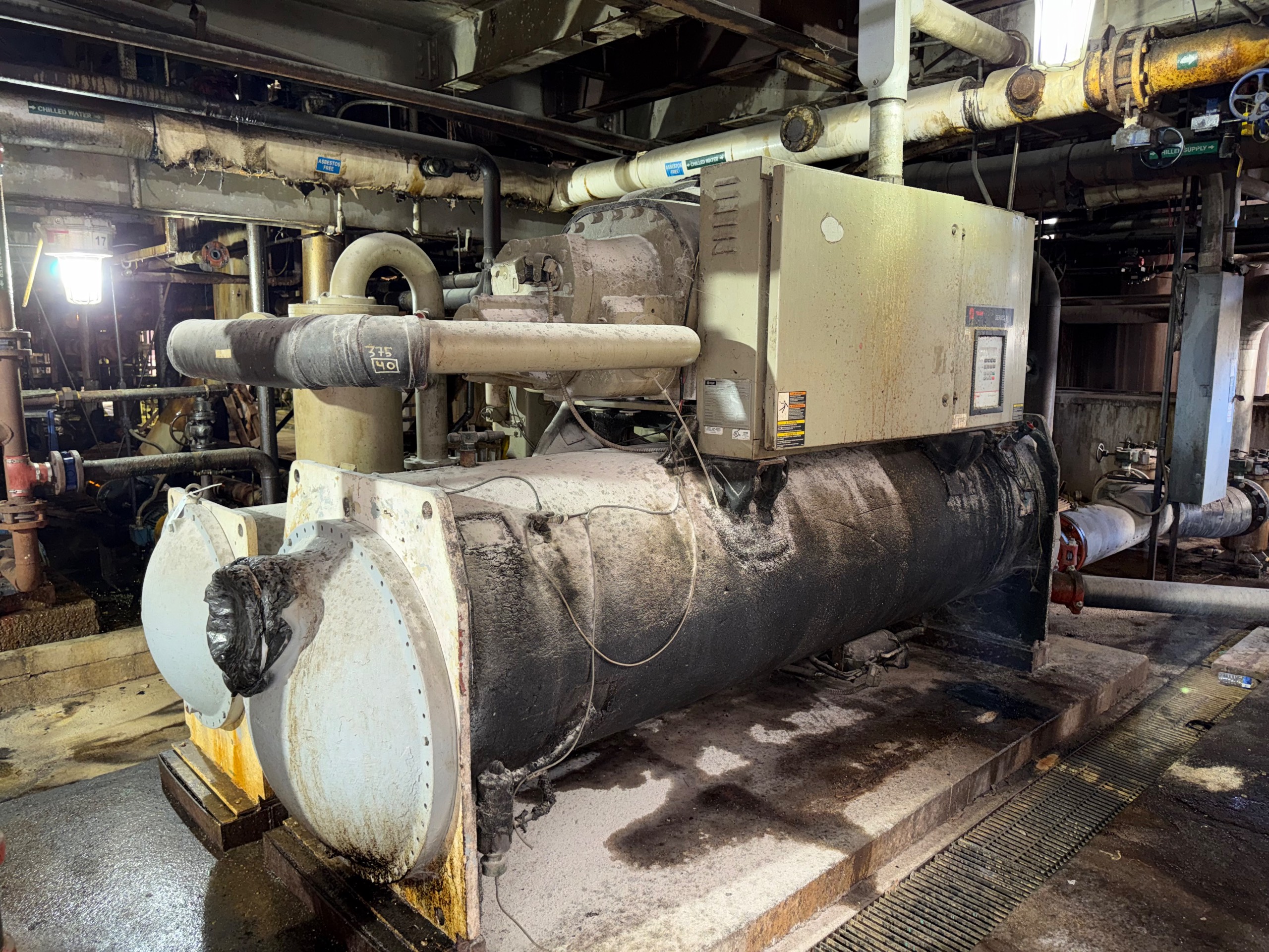 2001 TRANE RTHC1D2F0H0G3L3G3LFV0C0 WATER-COOLED CHILLER - undefined