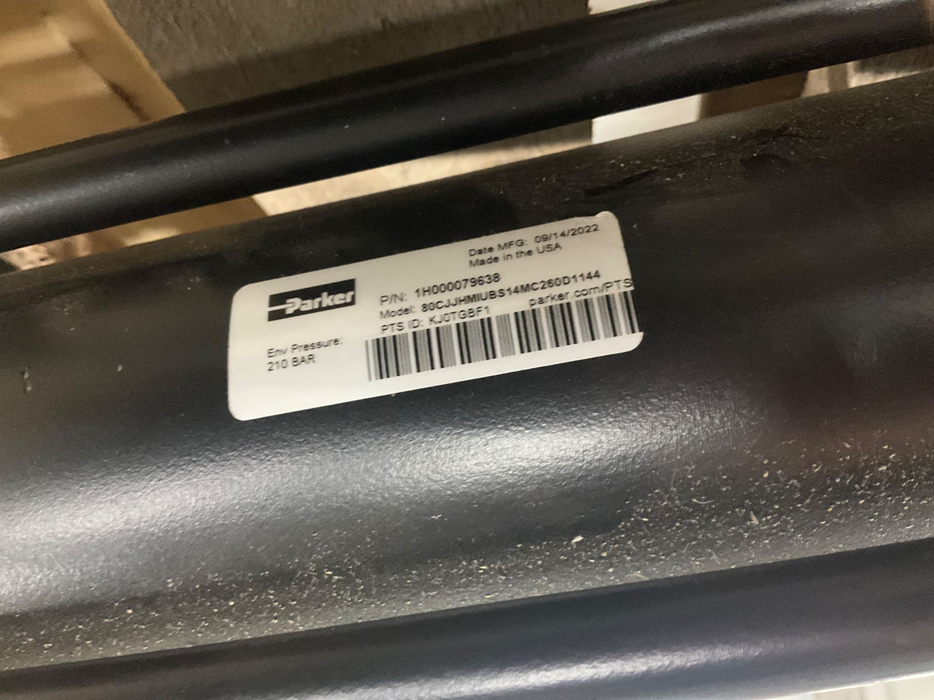 BULK QTY OF PNEUMATIC & HYDRAULIC CYLINDERS - undefined