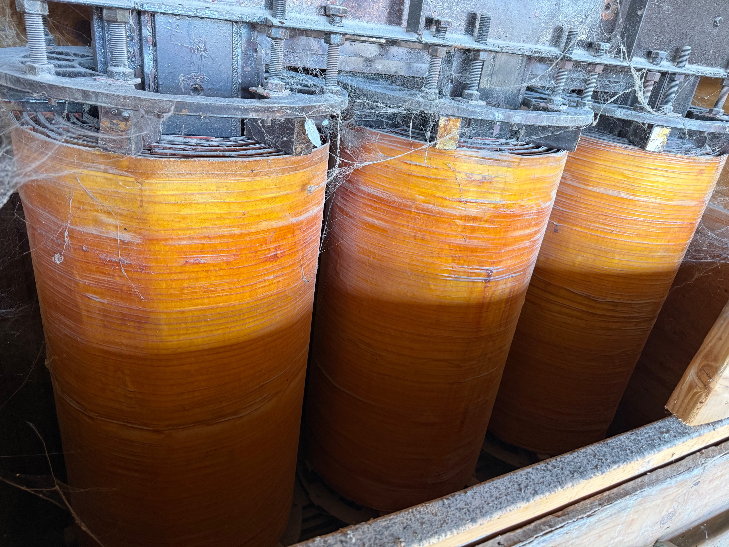 DRY TYPE TRANSFORMER - undefined