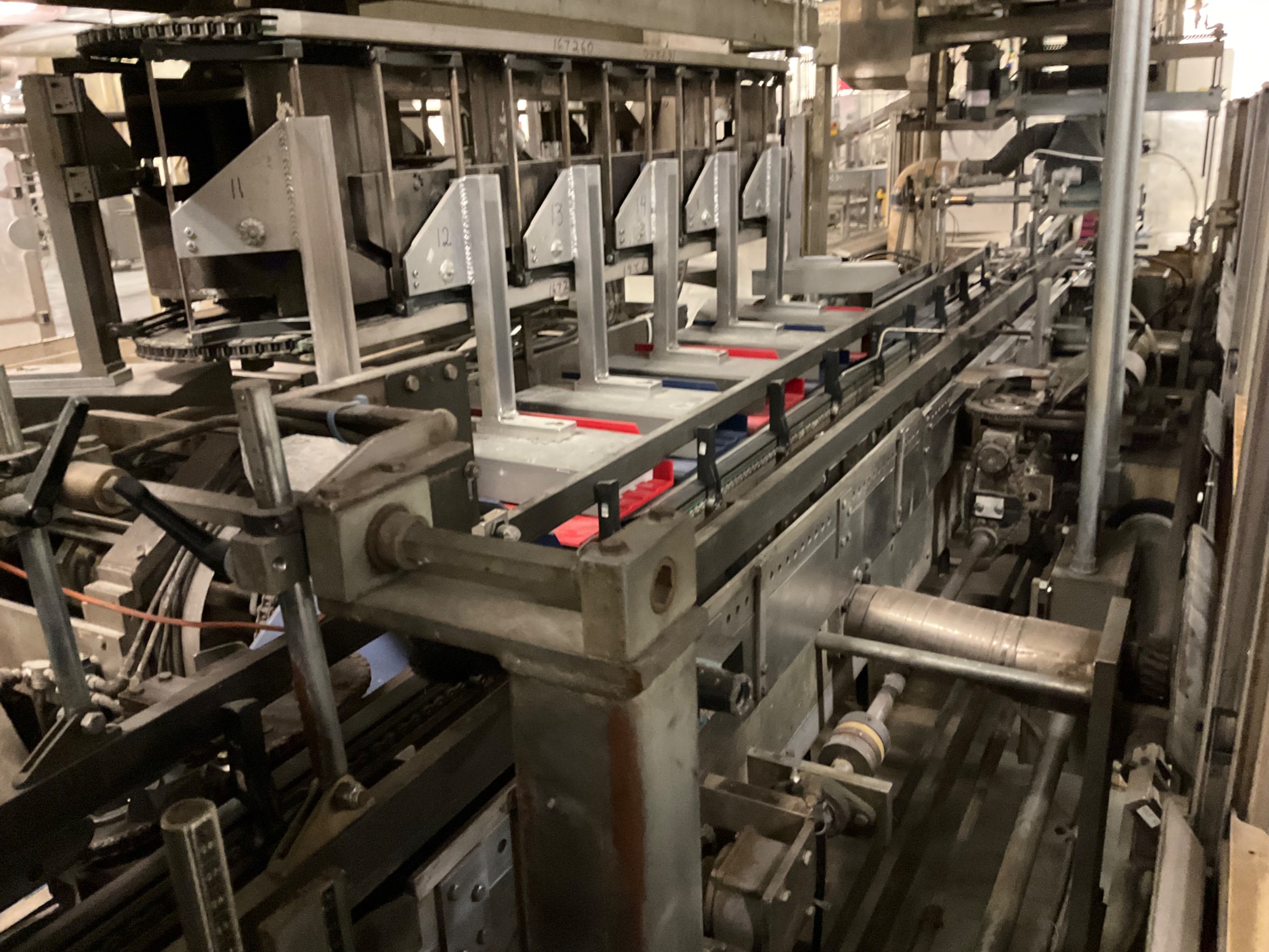 CARTONER & BUCKET CONVEYOR - undefined