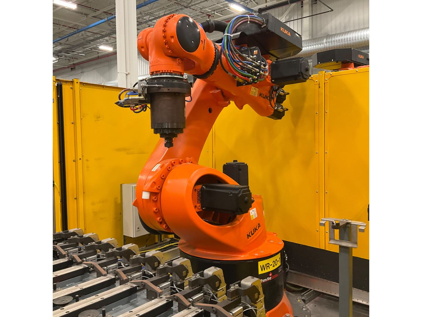 2021 KUKA KR 500 R2830 ROBOT & CONTROLLER ASSEMBLY - undefined