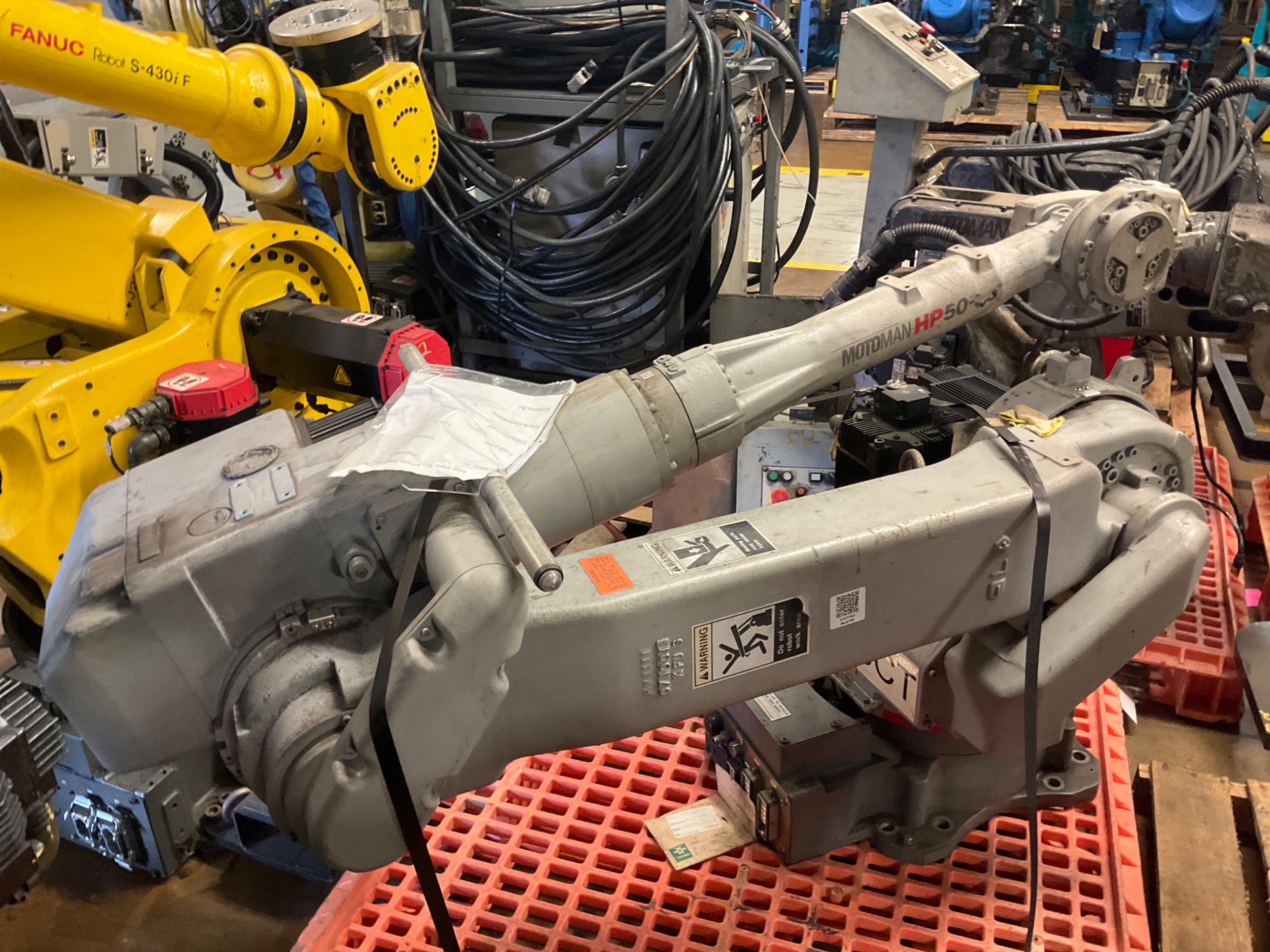 2007 YASKAWA MOTOMAN HP50-35 ARTICULATED ROBOT - undefined