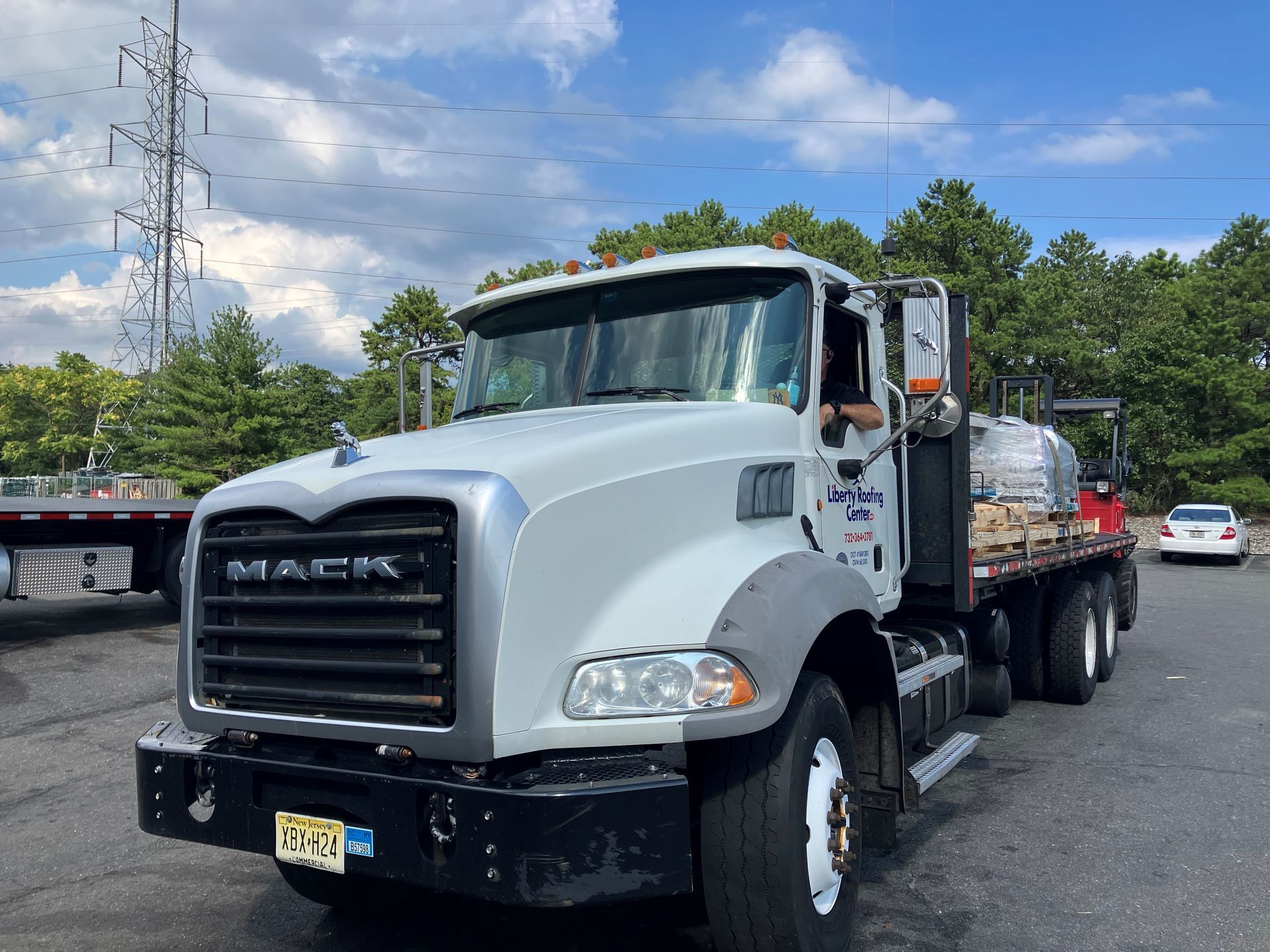 2015 - MACK - GU533 FLATBED TRUCK - undefined