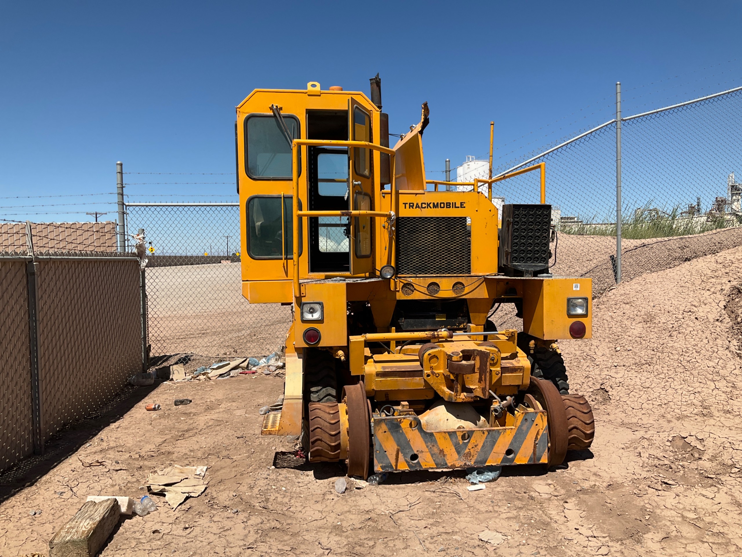TRACKMOBILE 4200 TM RAILCAR MOVER - undefined
