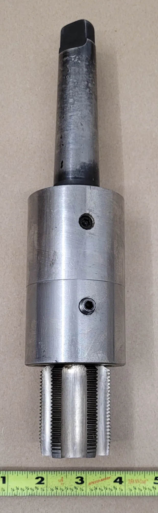 6-FLUTE TAP SET, 4MT ARBOR & 18MM STRAIGHT SHANK, 1.75" & 1.5" TAP SIZES - undefined