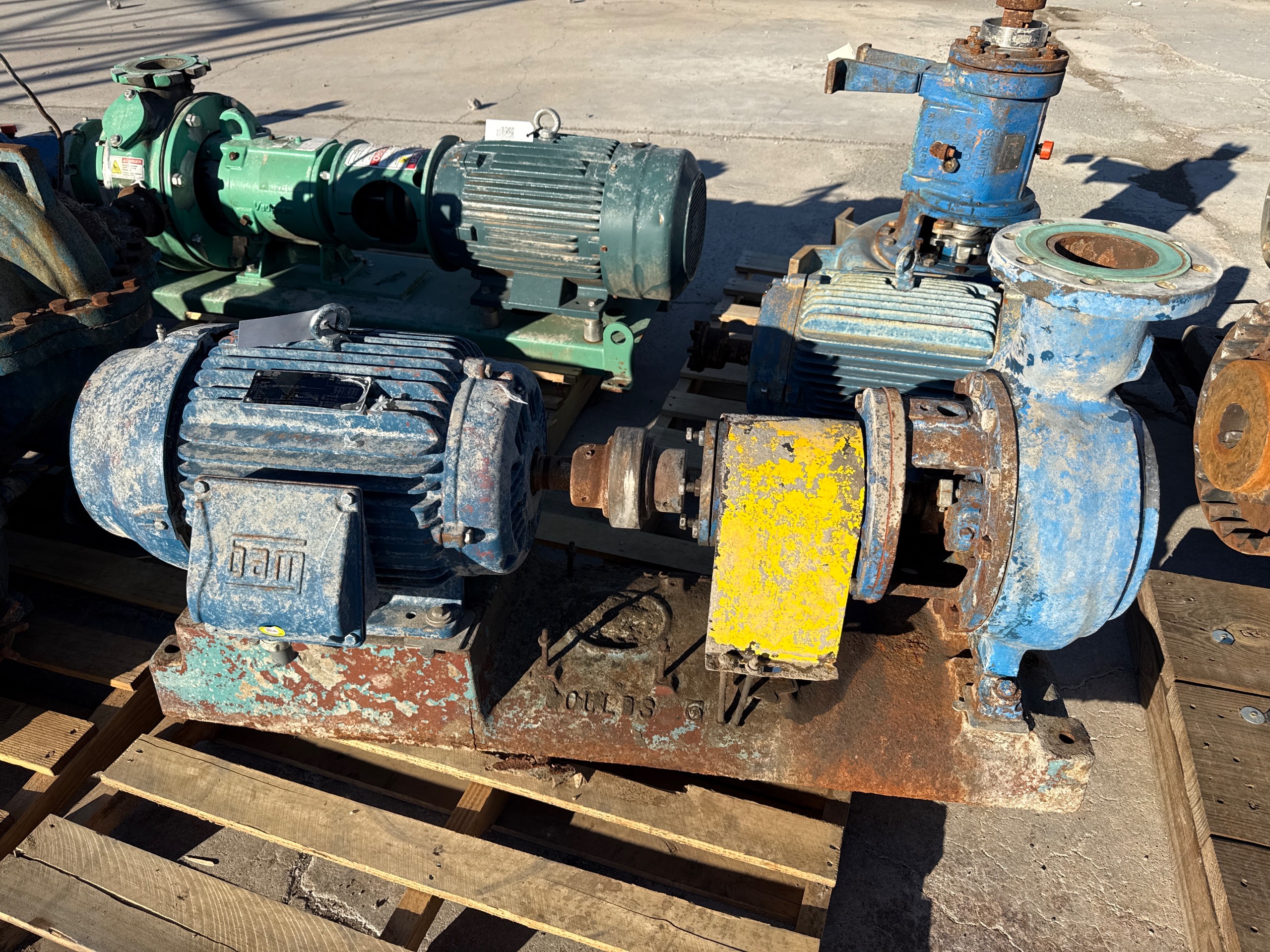 GOULDS PUMP & 25 HP MOTOR ASSEMBLY - undefined