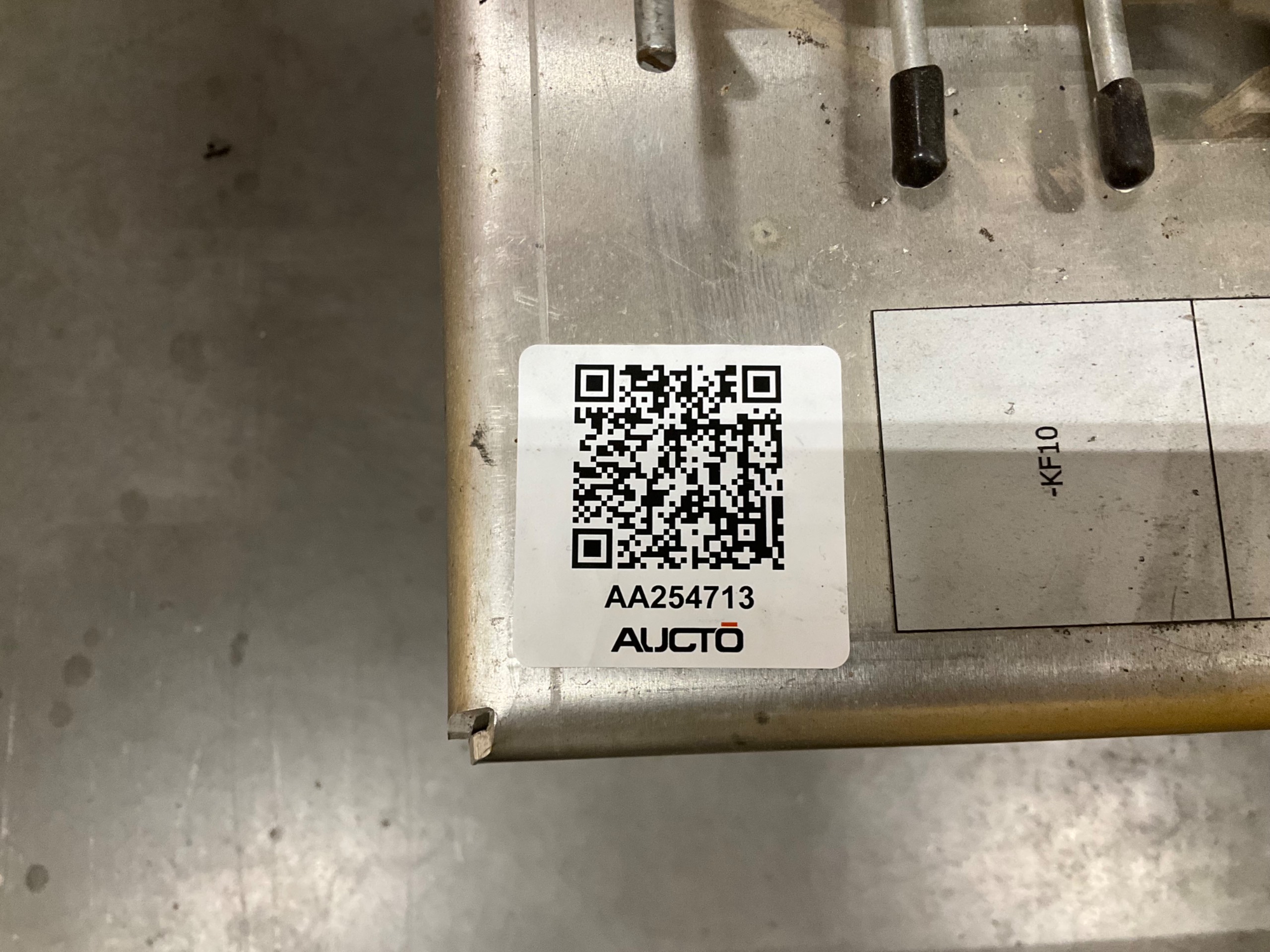 ROBOTIC CLAMPING FIXTURE TABLE - undefined