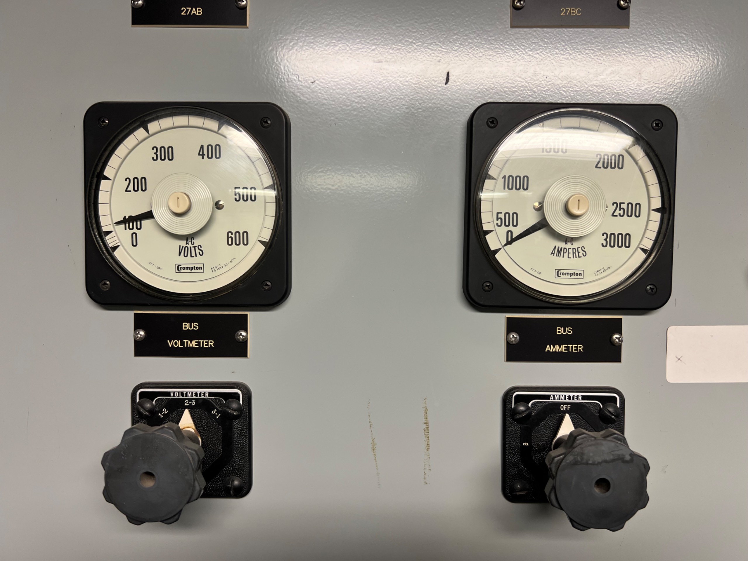 BULK QTY OF MOTOR CONTROL CENTERS - undefined