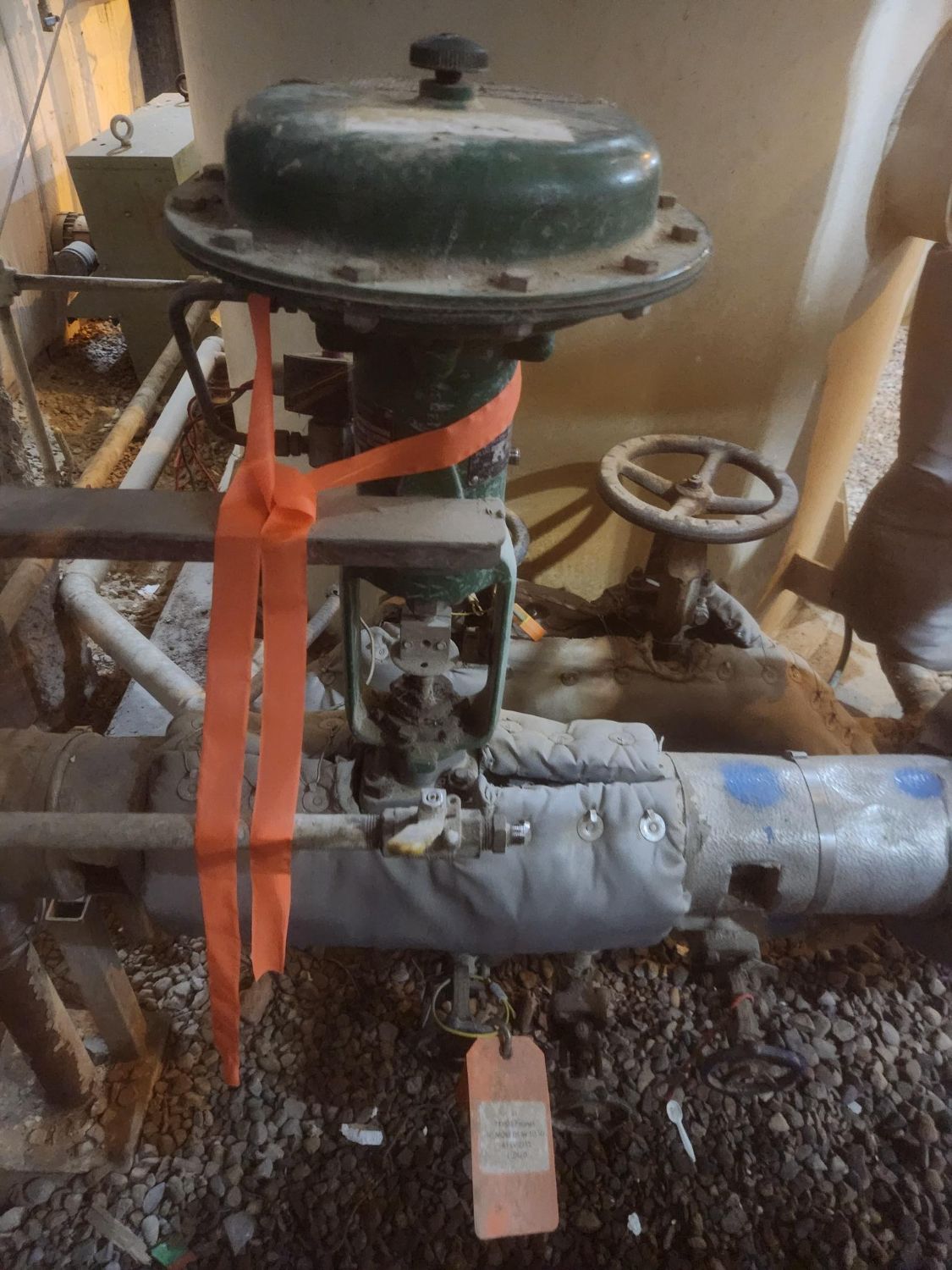 FISHER ET CONTROL VALVE & 667 ACTUATOR ASSEMBLY - undefined