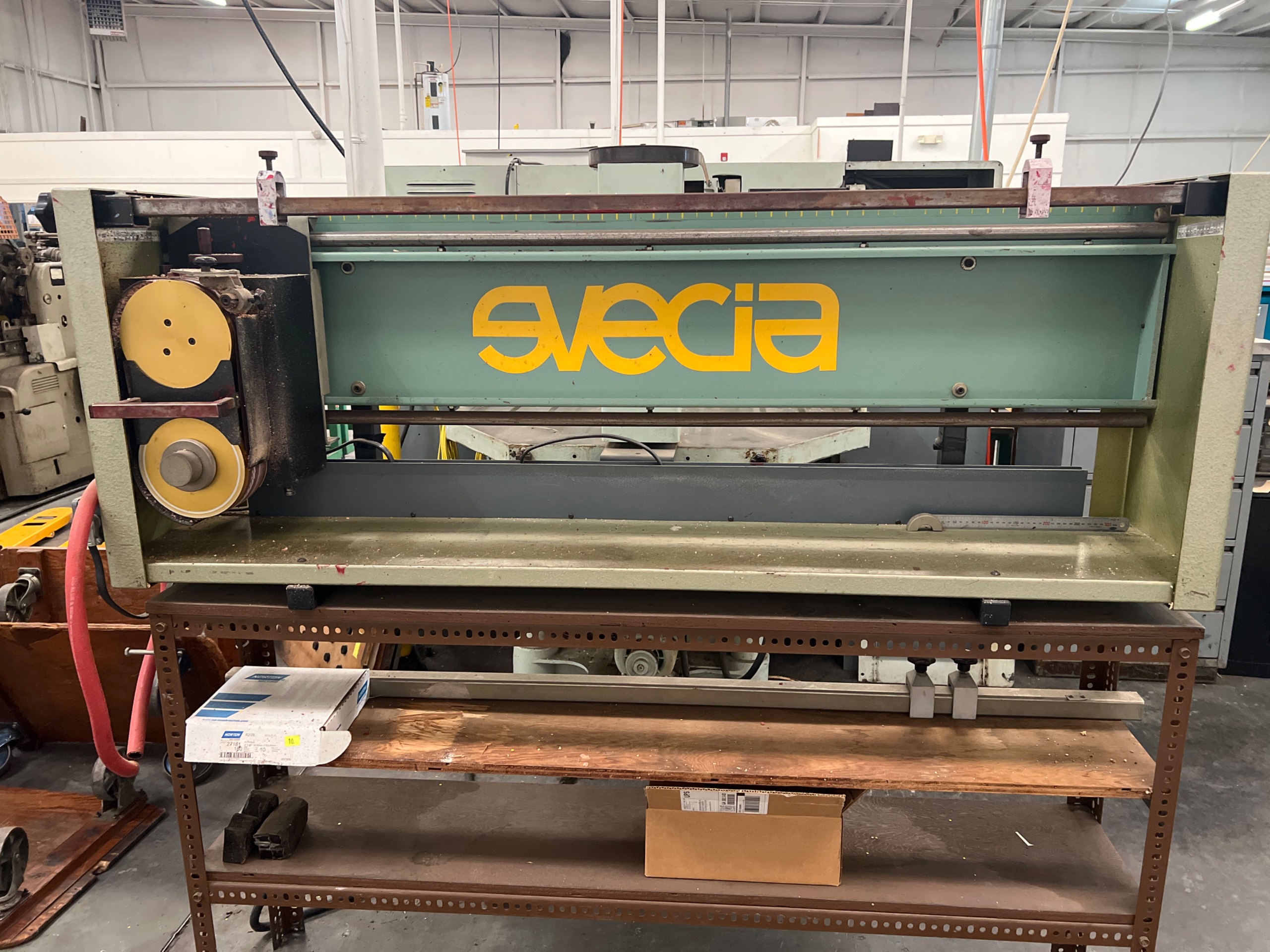 SVECIA 1350M SQUEEGEE SHARPNER - undefined