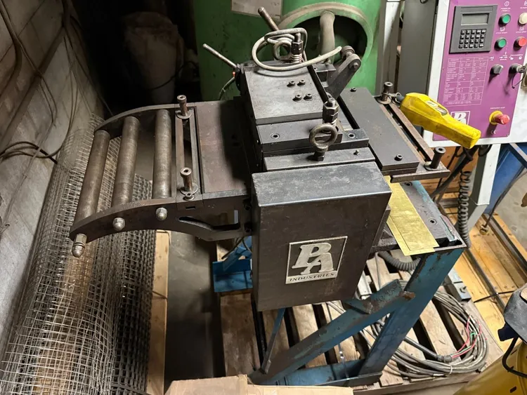 PA INDUSTRIES ULTRA ADVANTAGE SERVO ROLL FEED SYSTEM, 220V, 60HZ, SINGLE-PHASE POWER - undefined