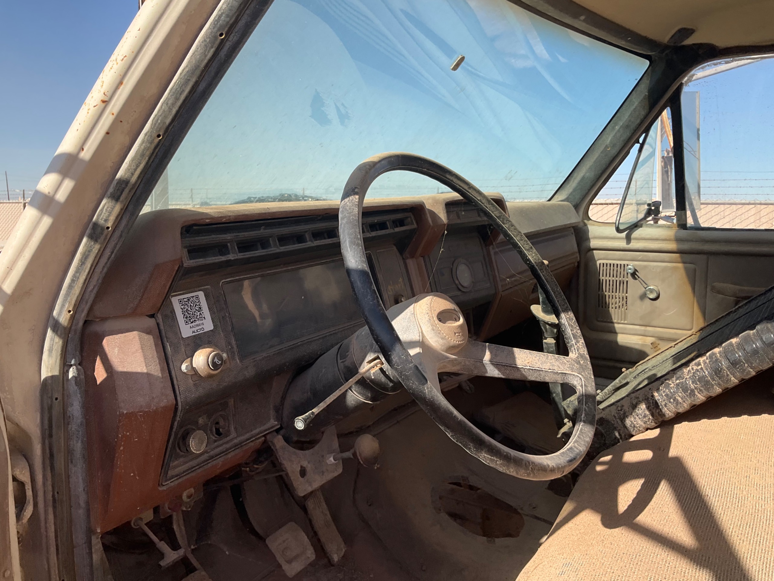 1982 FORD F600 DUMP TRUCK - undefined
