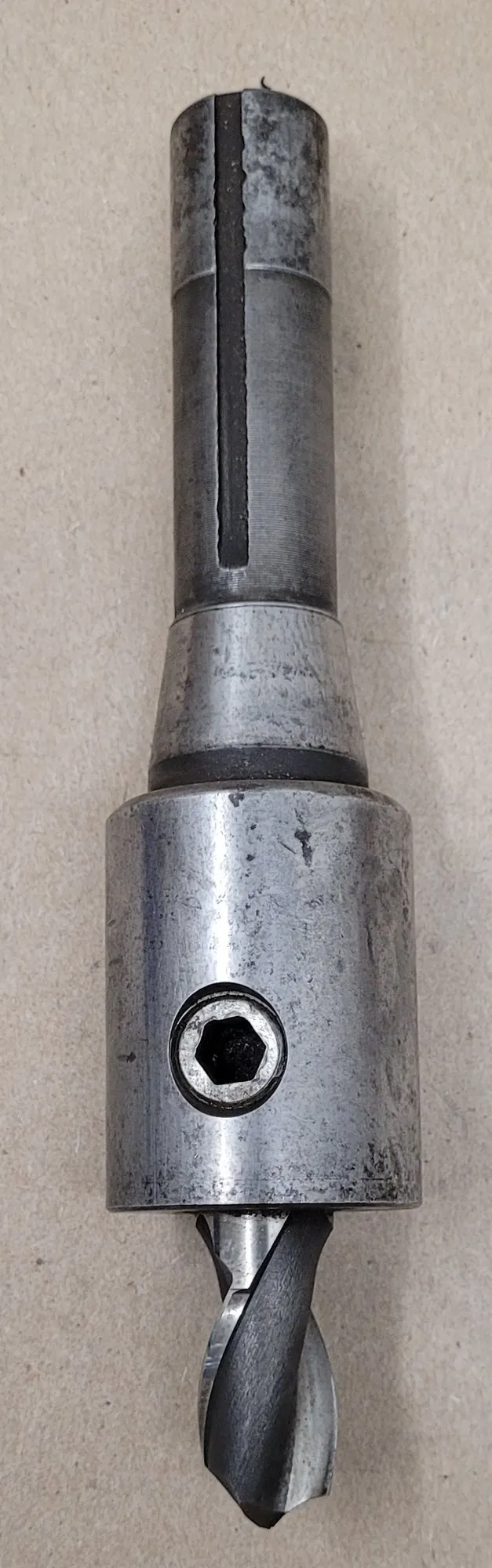 BRIDGEPORT R8 END MILL HOLDER, 3/4" DIAMETER, 8" LENGTH, WITH 2-FLUTE 1-1/2" END MILL - undefined