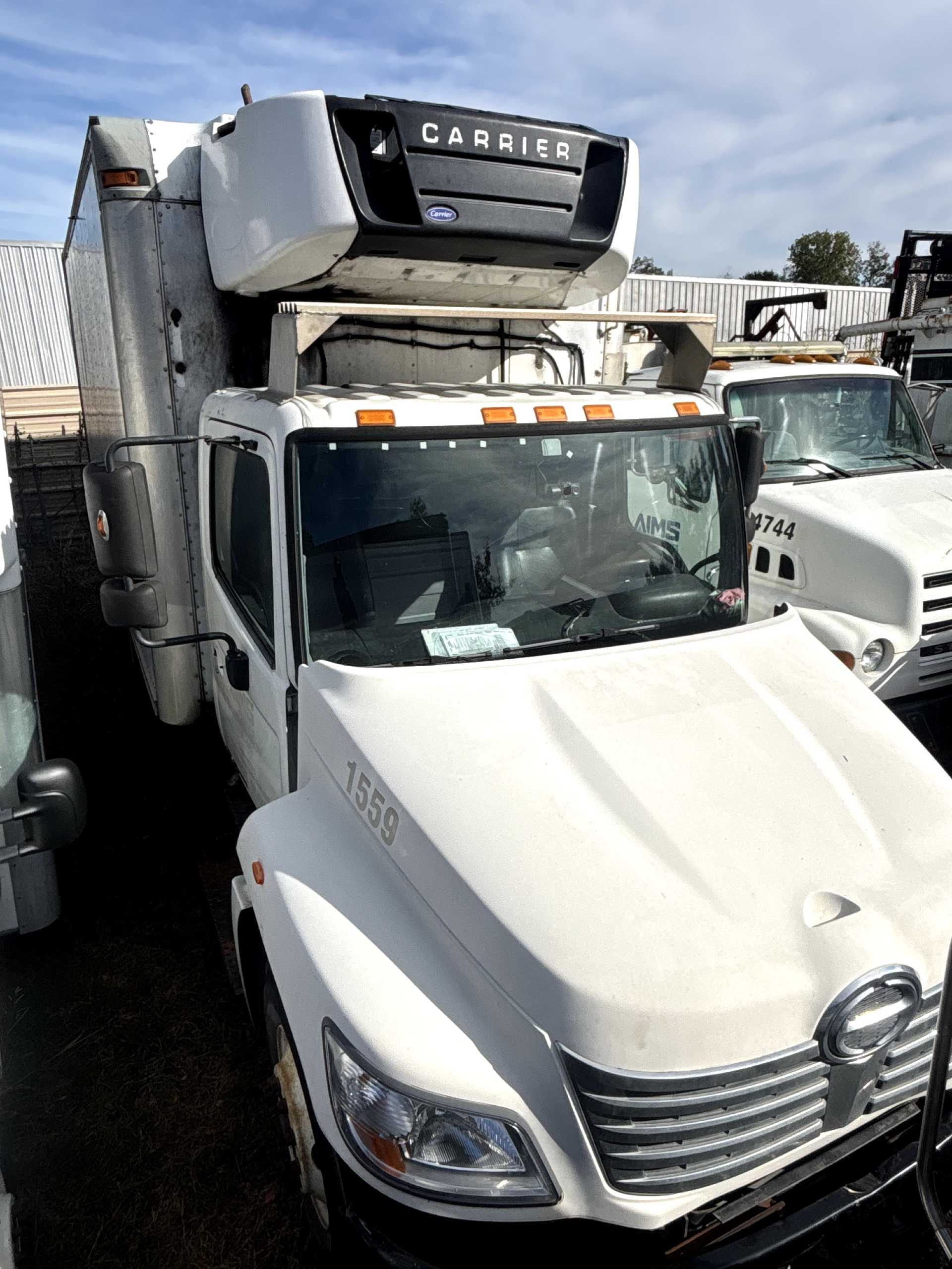 2010 HINO CONVENTIONAL BOX TRUCK - undefined