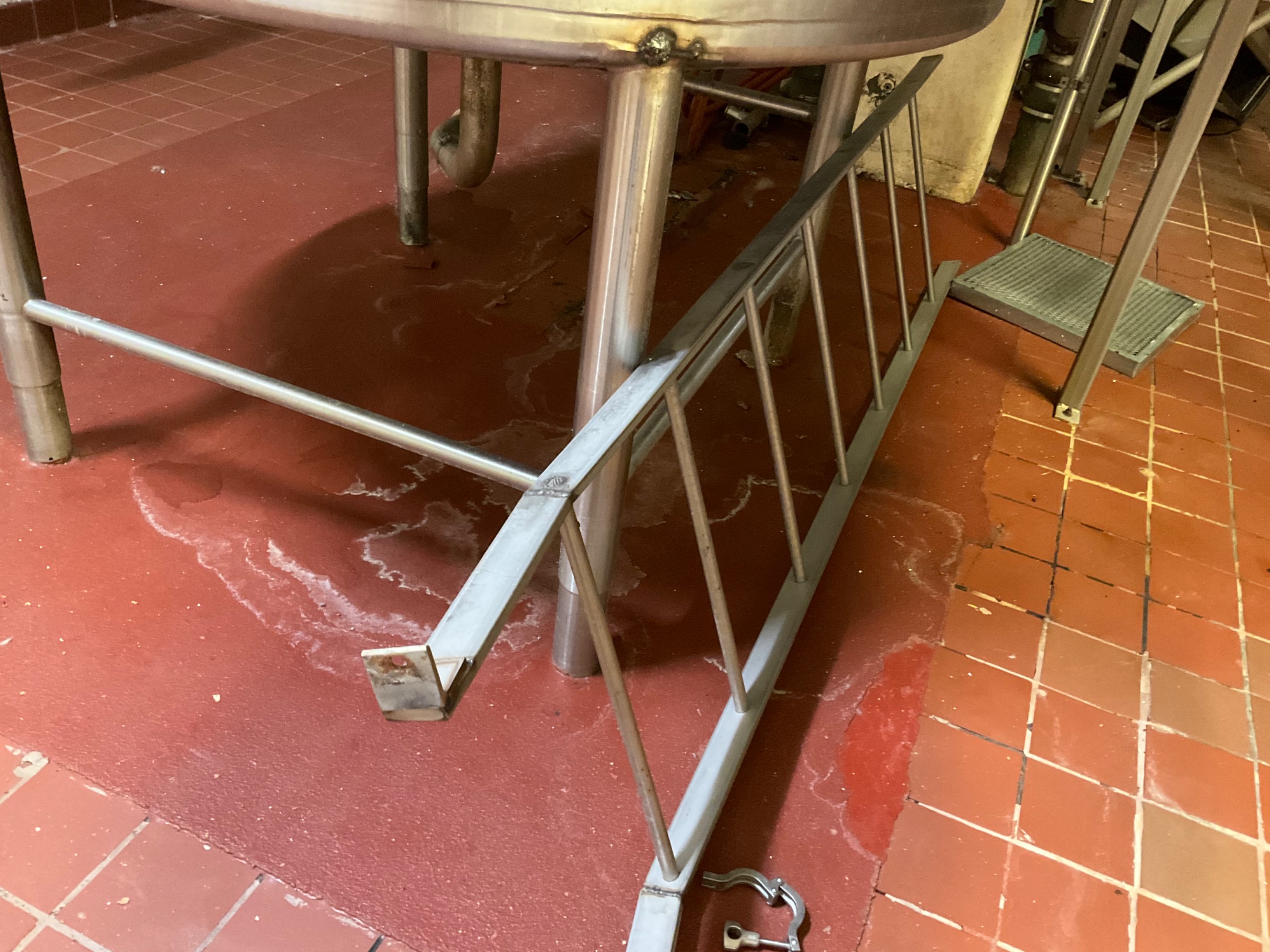 MIXER TANK 600 GALLON - undefined