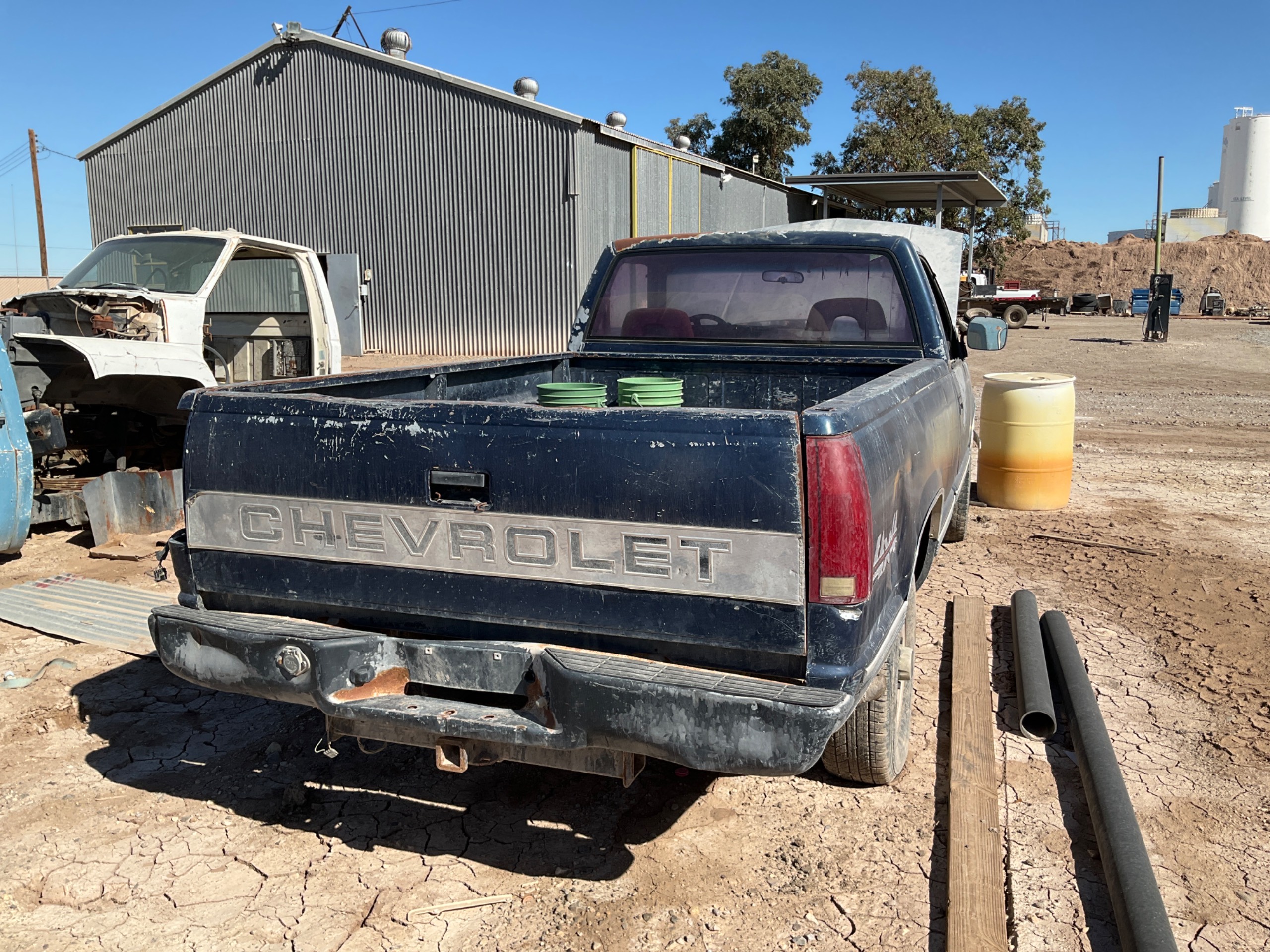 CHEVROLET SILVERADO PICKUP TRUCK - undefined