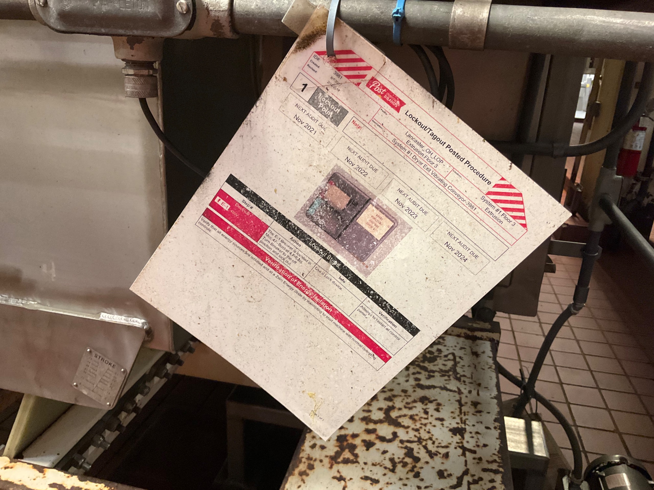 DRYER VIBRATING CONVEYOR - undefined