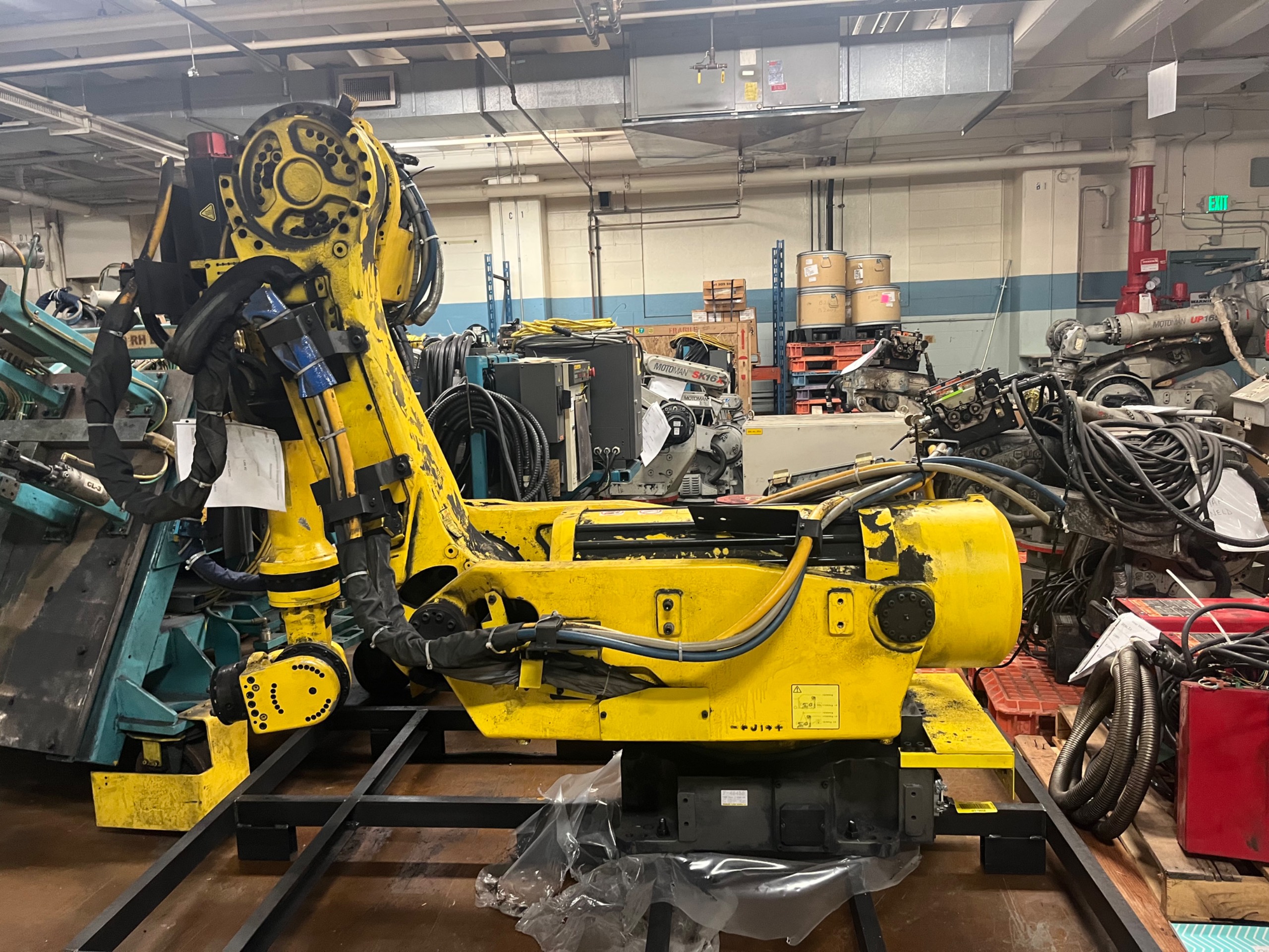 2000 FANUC S-430I R/165 ARTICULATED ROBOT - undefined