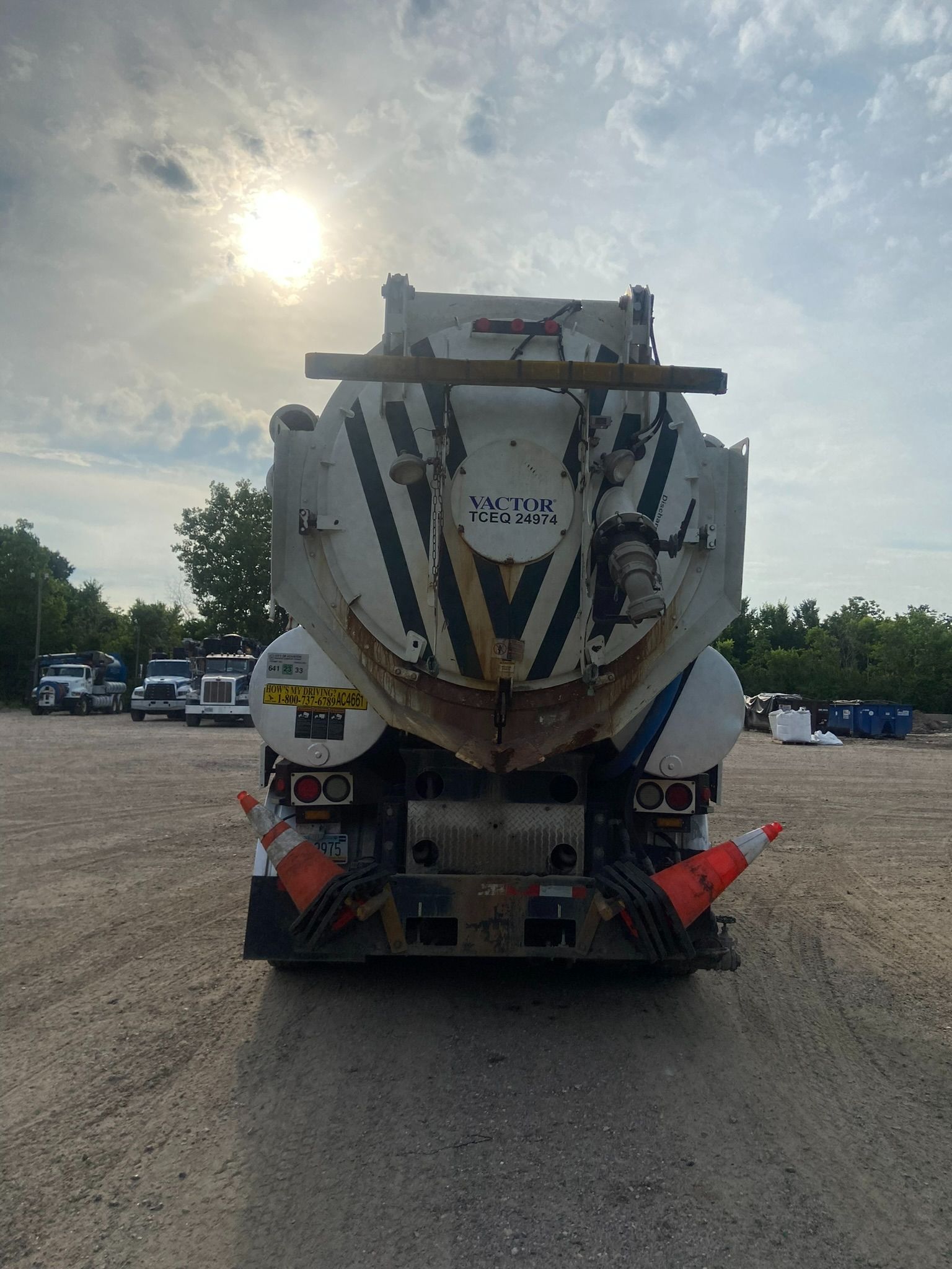 2008 INTERNATIONAL SF625 WORKSTAR 7400 VACUUM TRUCK - undefined