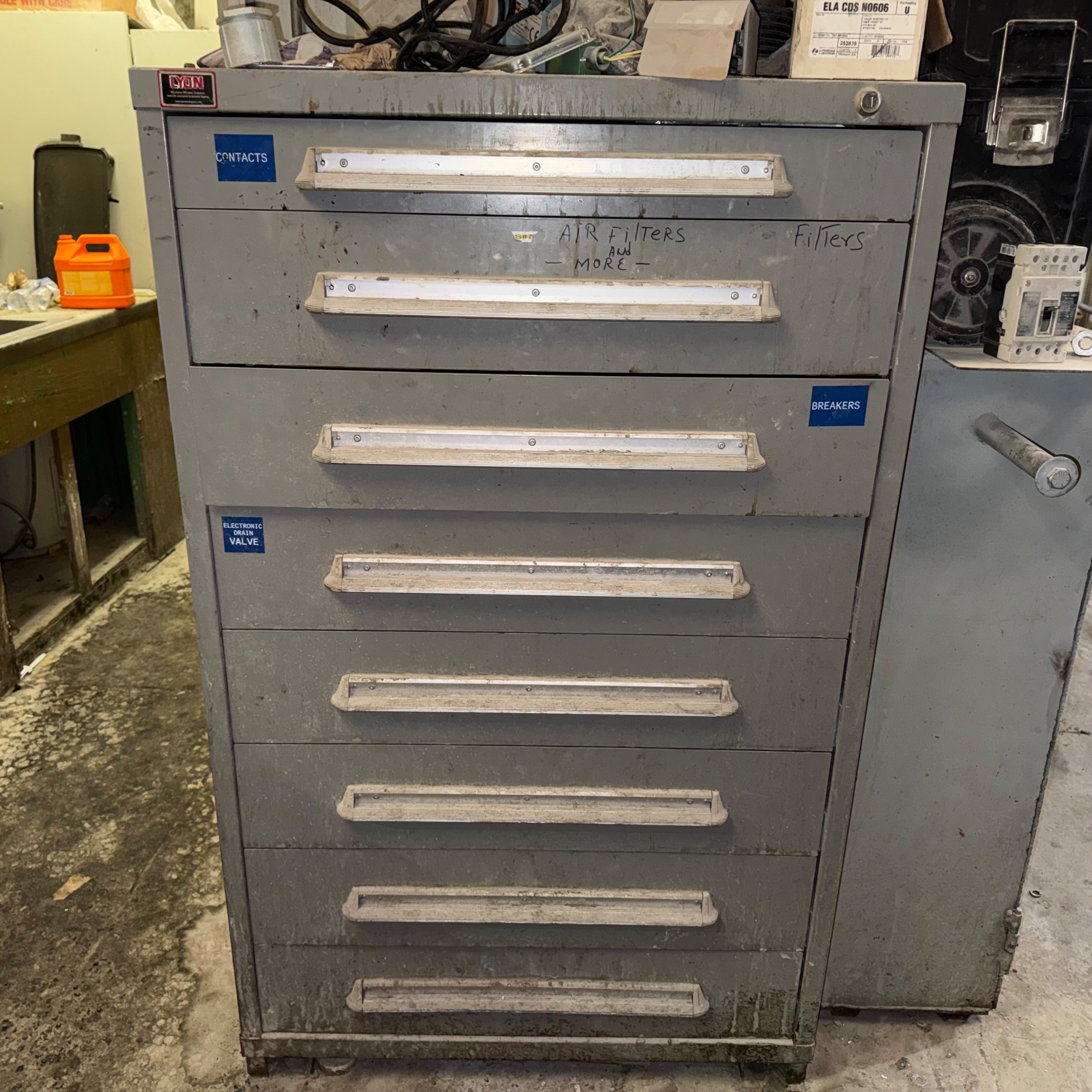 BULK CONTENTS OF INSTRUMENT ROOM - undefined