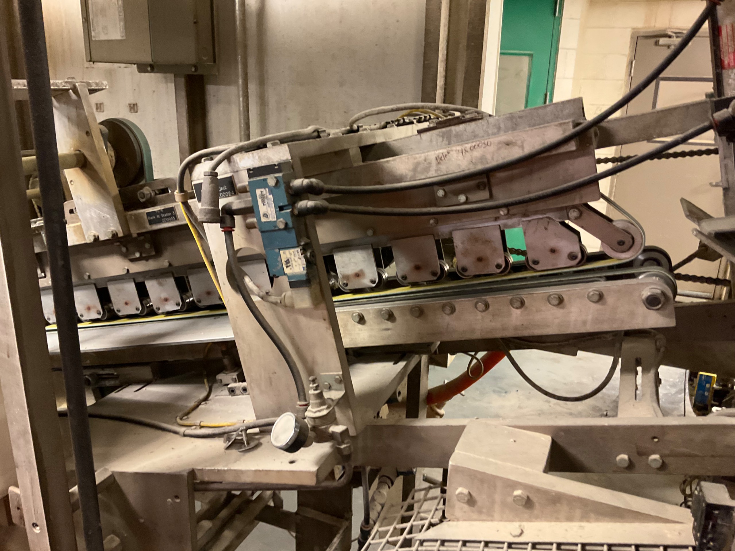 R.A. JONES SSG IV SIDE SEAM GLUER - undefined