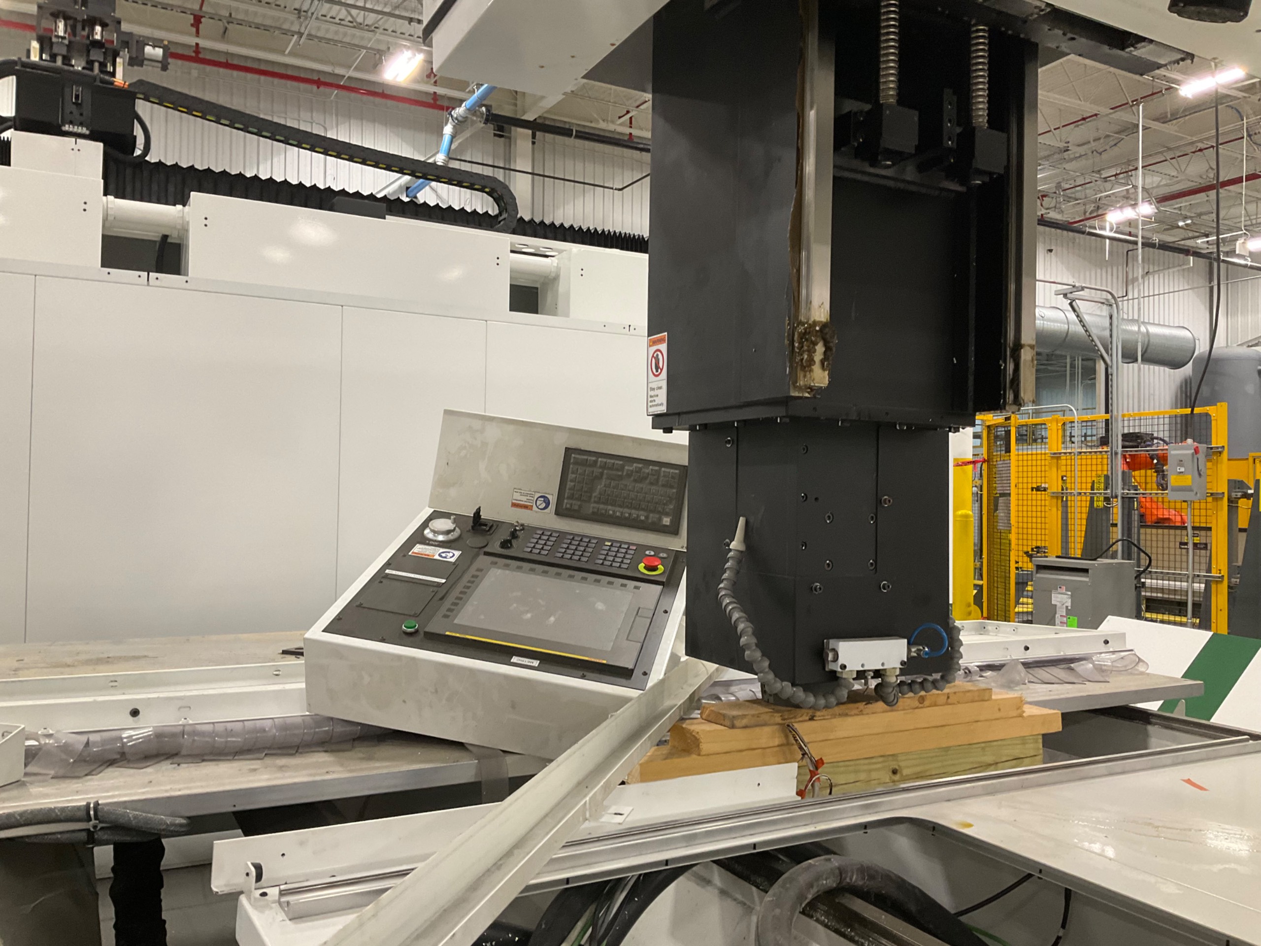 2022 C.R ONSRUD 122E24CW6 CNC ROUTER - undefined