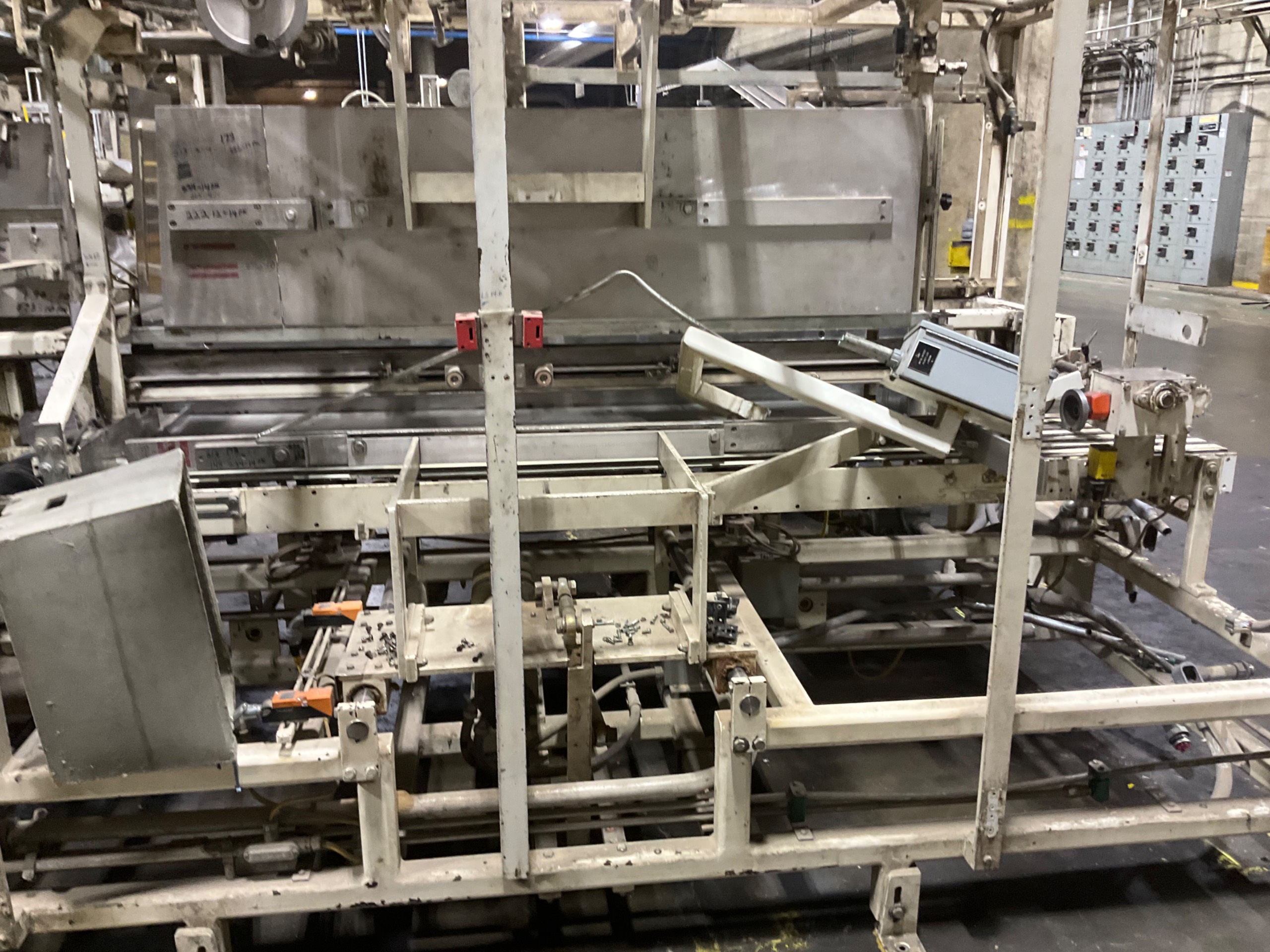 CASE FORMER MACHINE - undefined