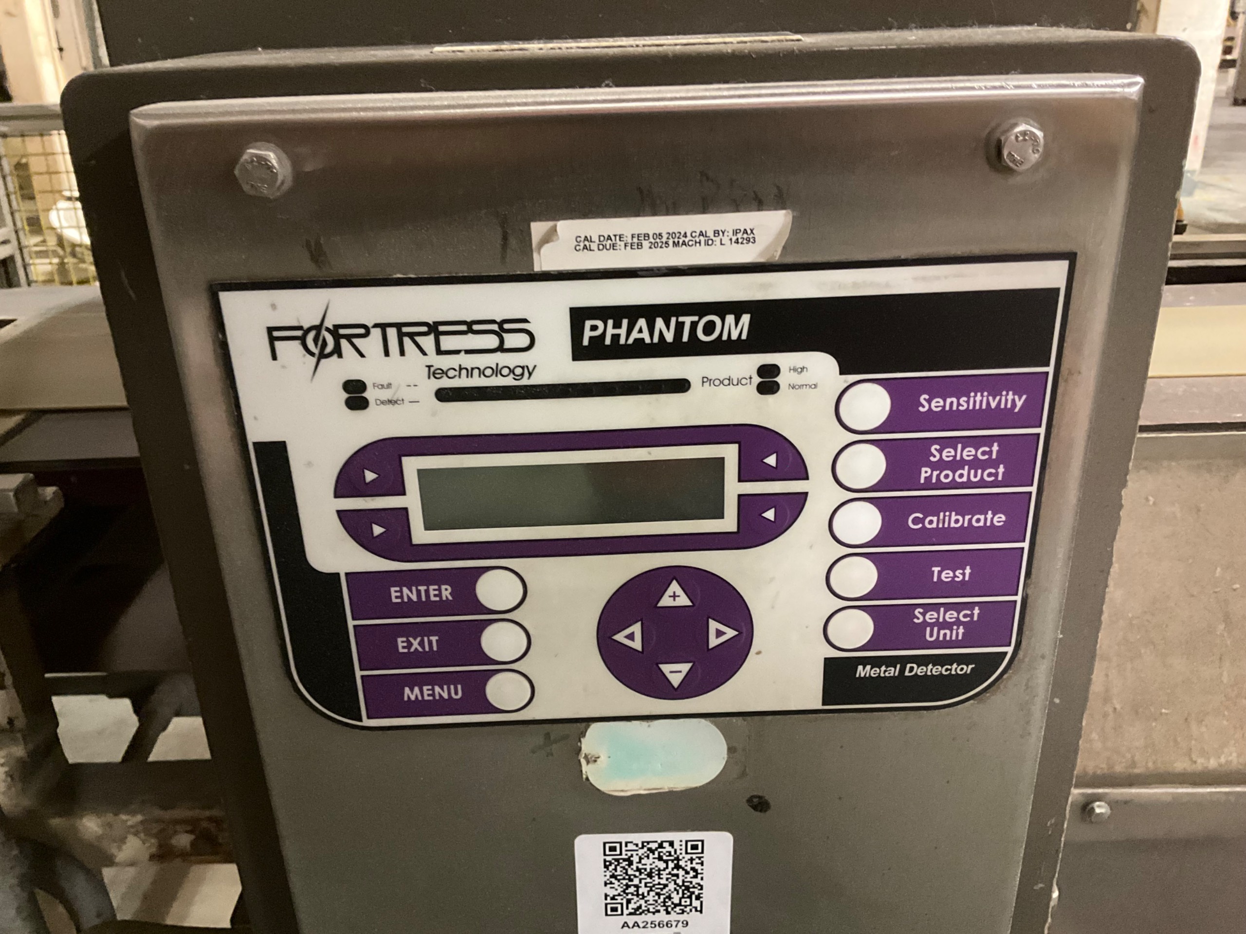 FORTRESS PHANTOM METAL DETECTOR - undefined