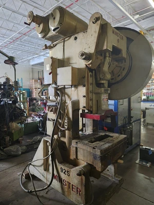 60 TON MINSTER O.B.I. PRESS, 4" STROKE, 13" SHUT HEIGHT, 90-180 SPM, 7.5 HP MOTOR - undefined