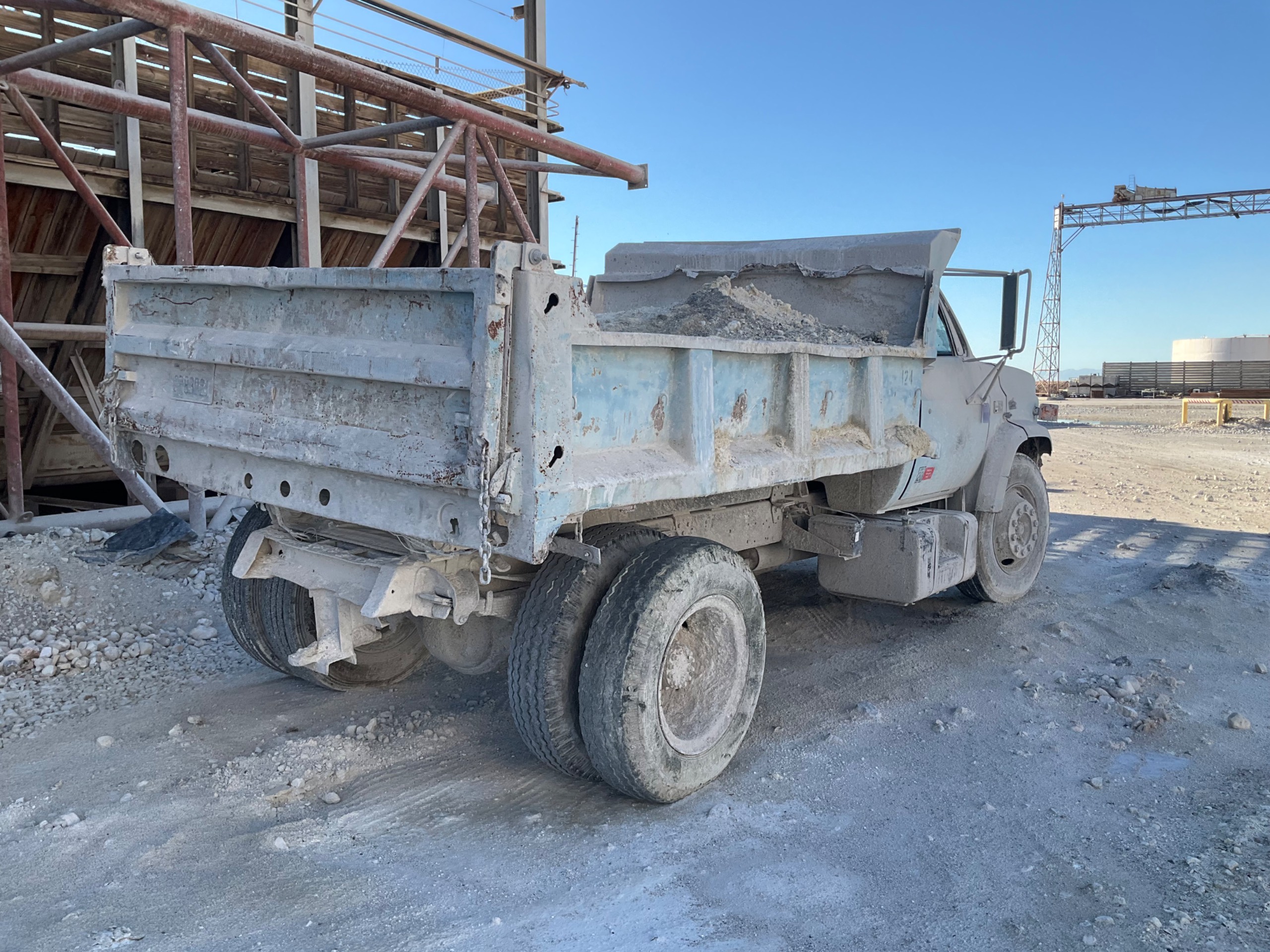 1981 CHEVROLET 70 DUMP TRUCK - undefined