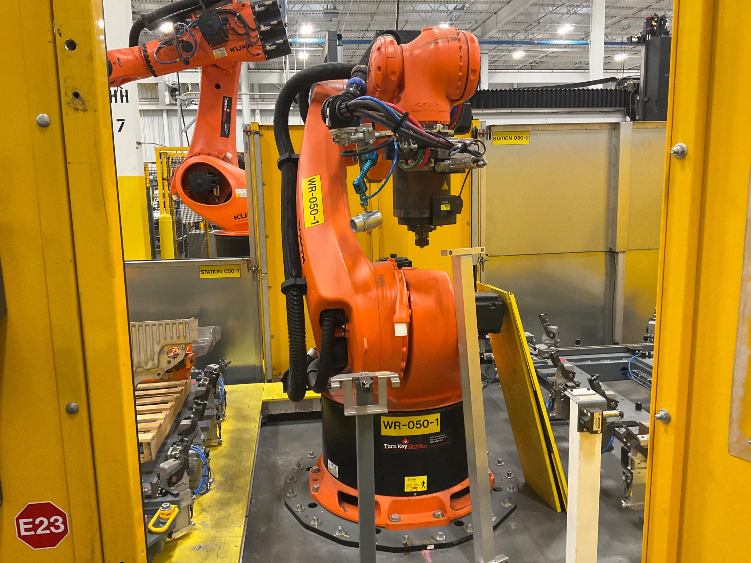 2021 KUKA KR 500 R2830 ROBOT & CONTROLLER ASSEMBLY - undefined