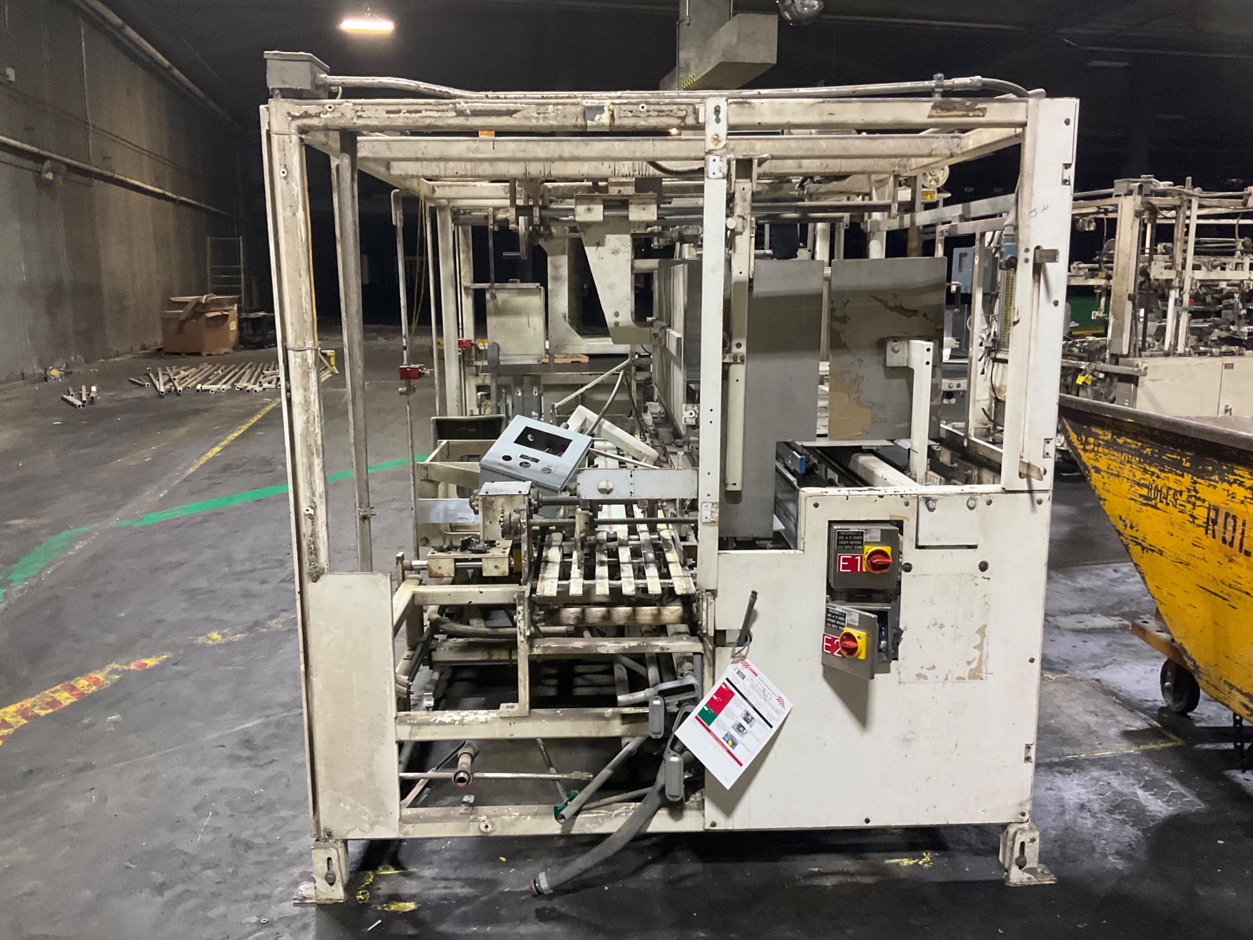 CASE FORMER MACHINE - undefined
