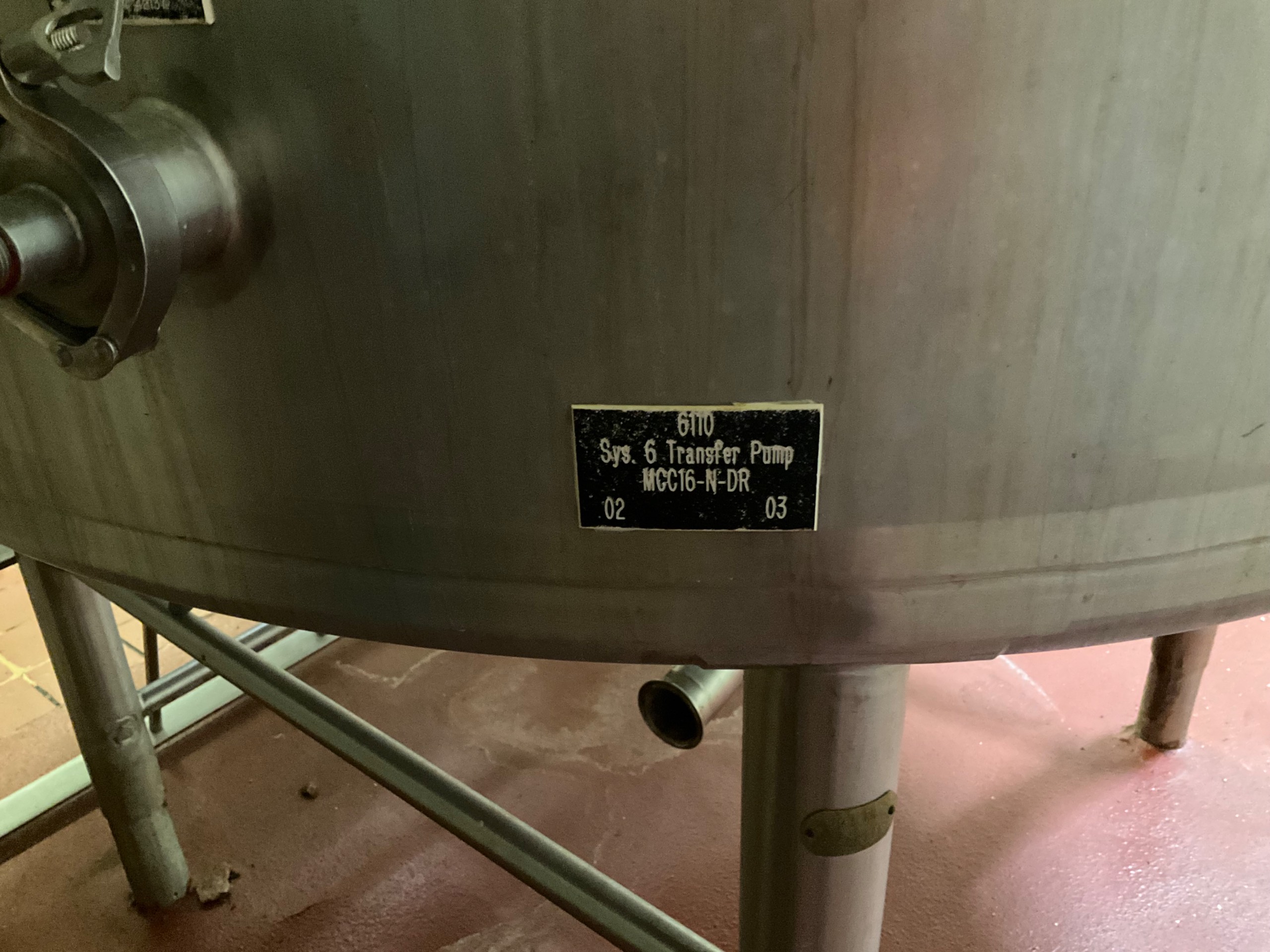MIXER TANK 600 GALLON - undefined