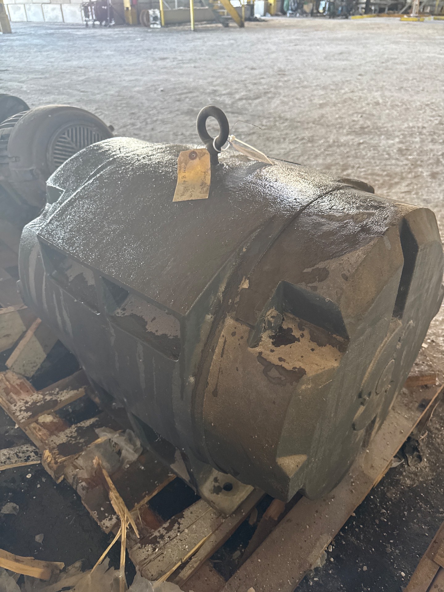 RELIANCE 250HP ELECTRIC MOTOR - undefined