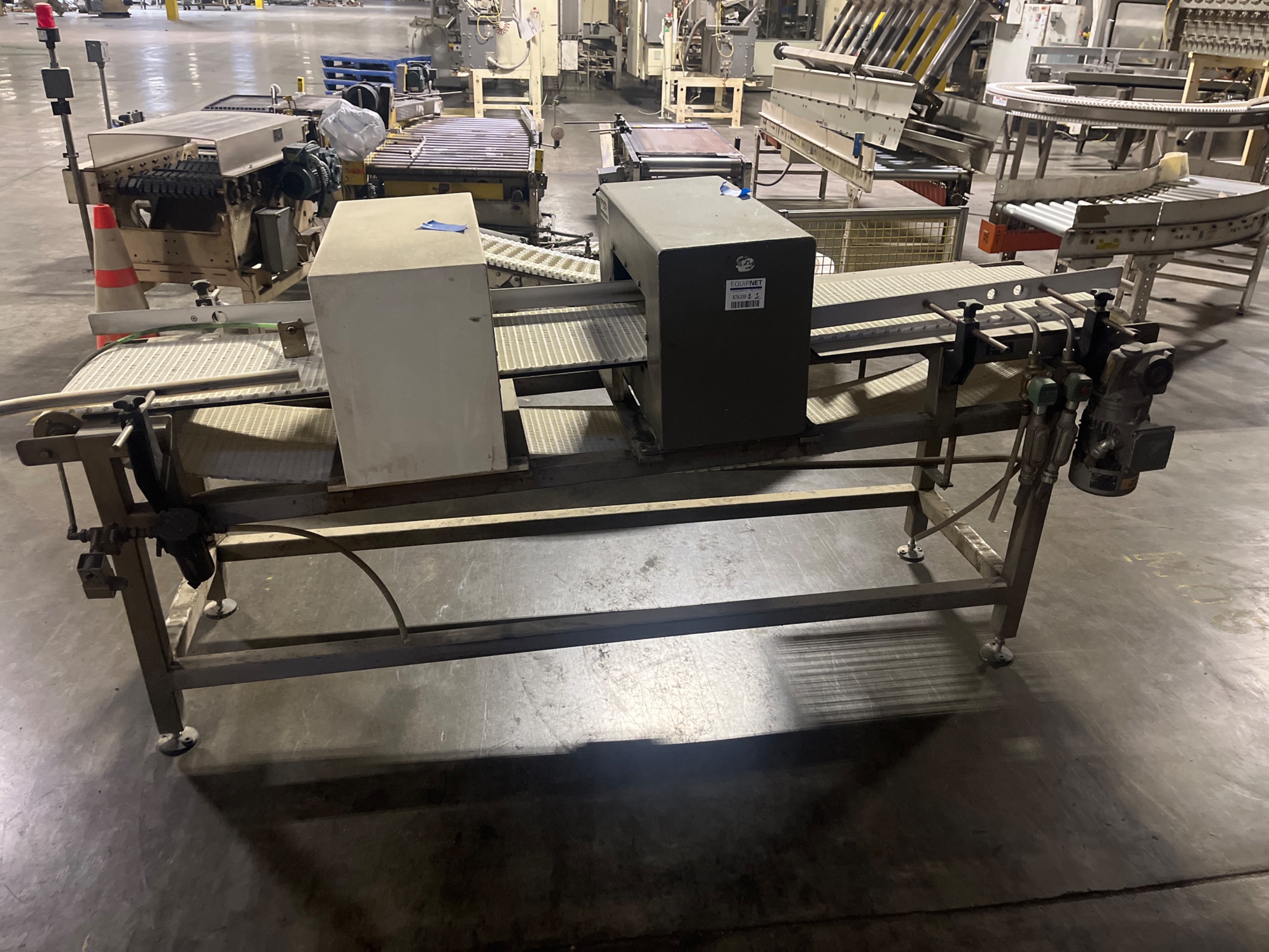 FORTRESS PHANTOM CONVEYOR METAL DETECTOR - undefined