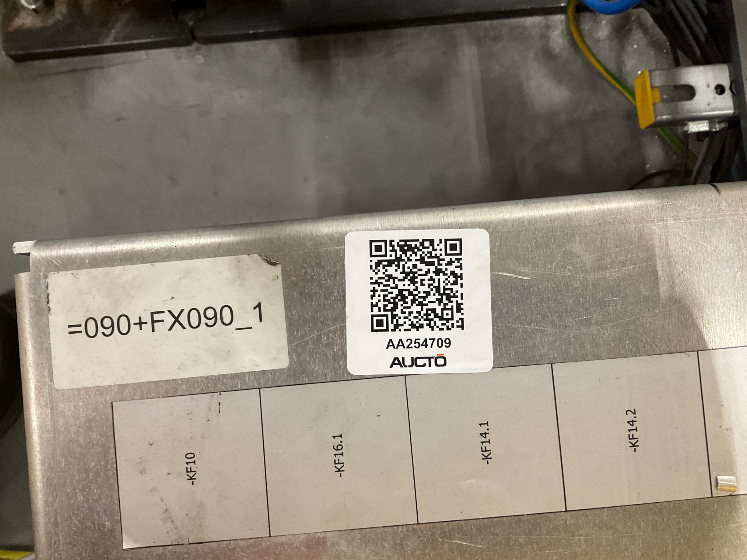 ROBOTIC CLAMPING FIXTURE TABLE - undefined