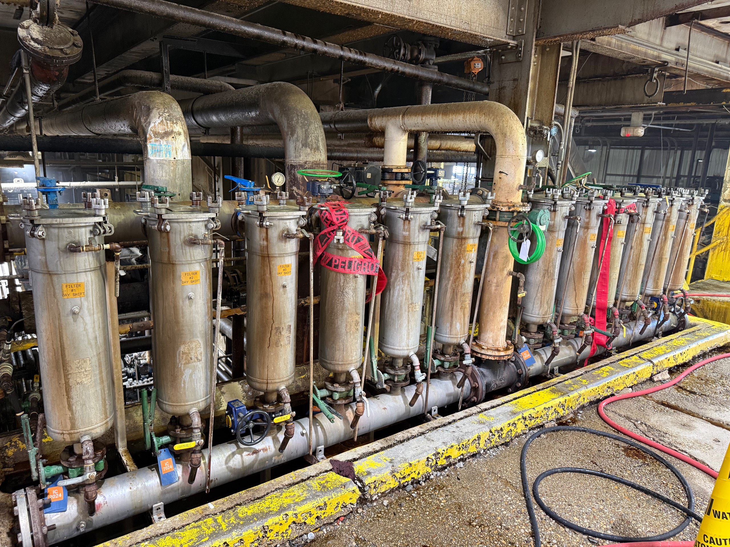 QTY 12: FILTRATION SYSTEMS - undefined