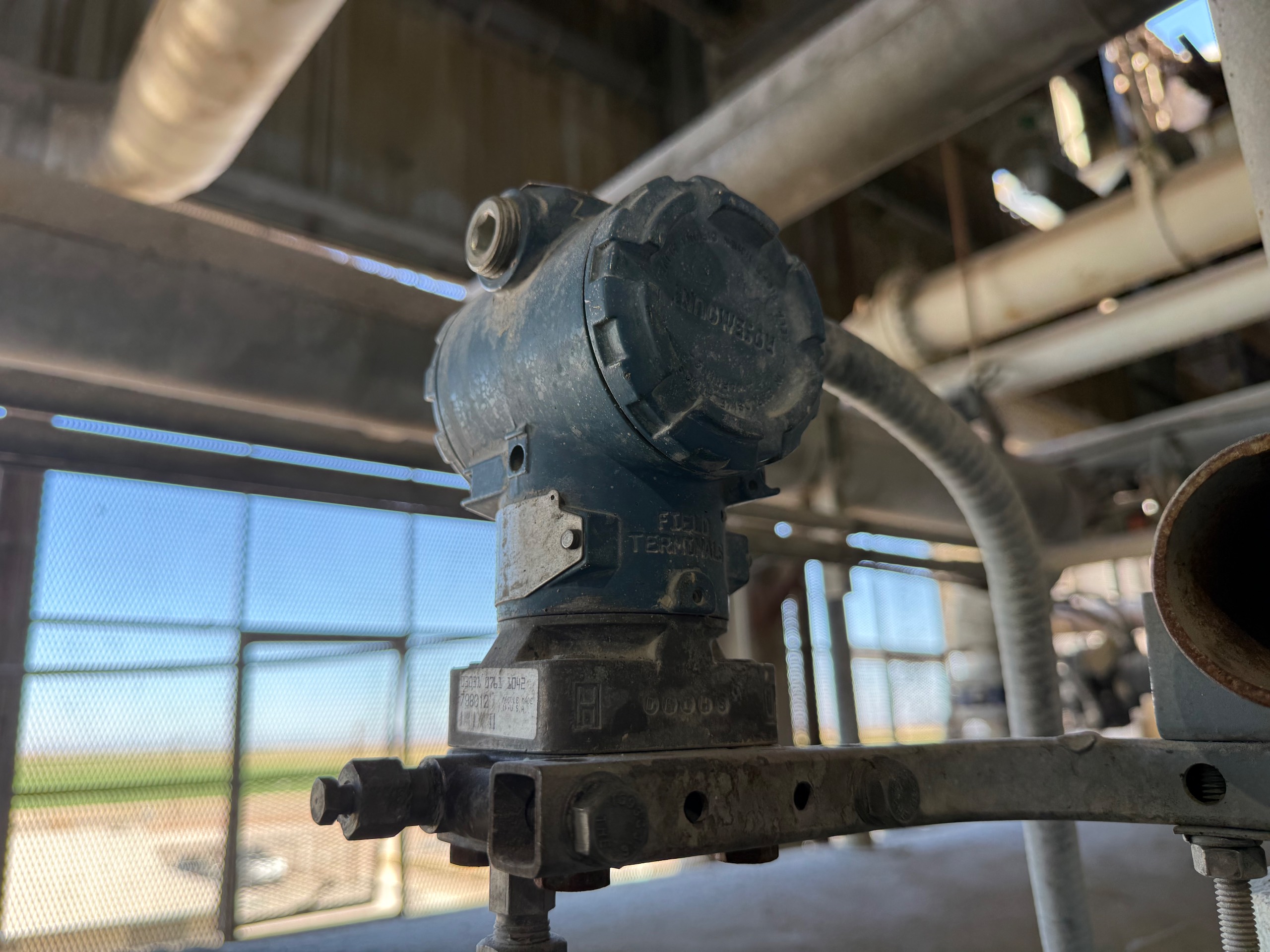 BULK QTY OF INSTRUMENTATION THROUGHOUT SECOND FLOOR - undefined