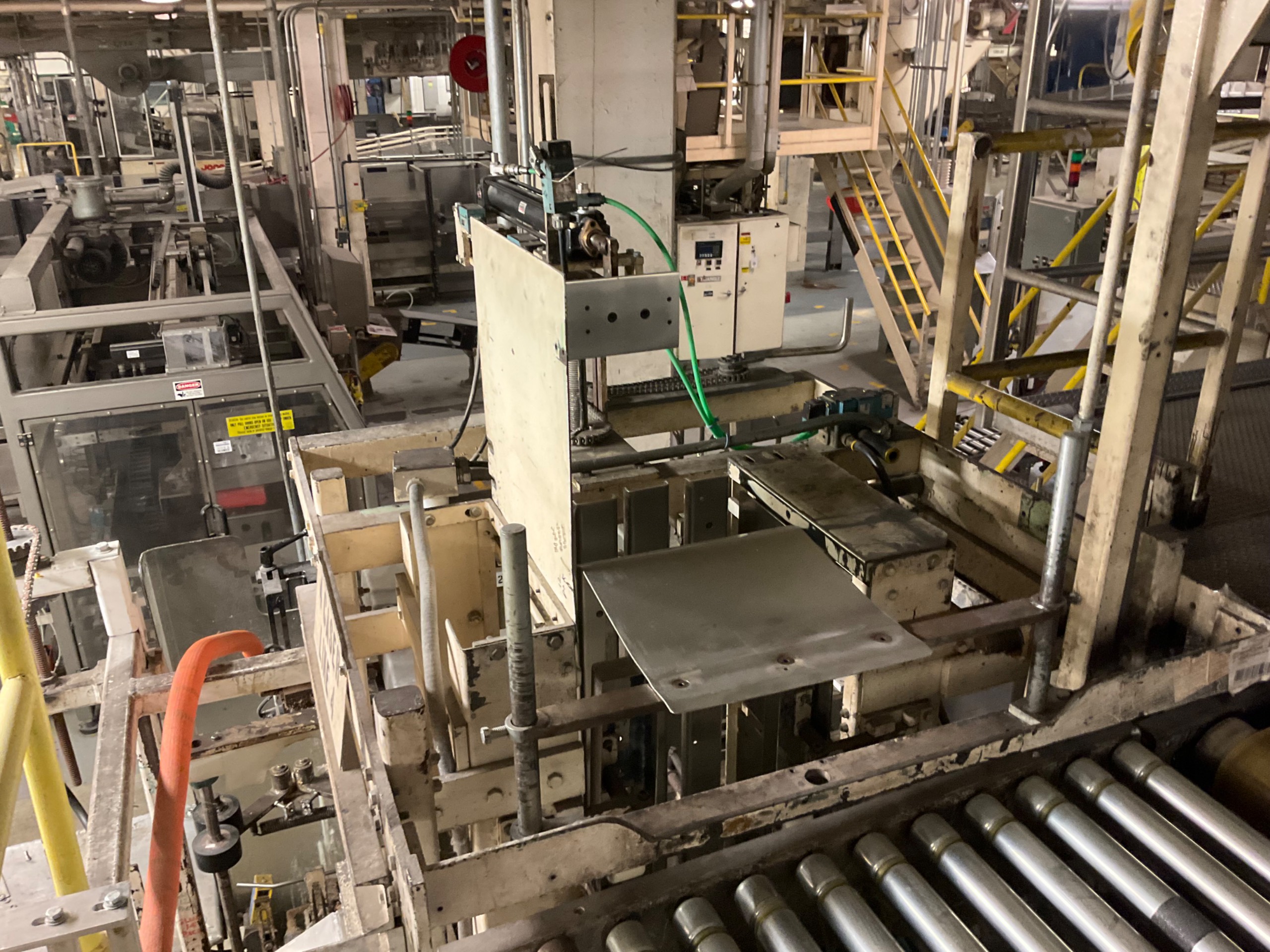 SURE-WAY R 300LCG CASE ERECTOR - undefined