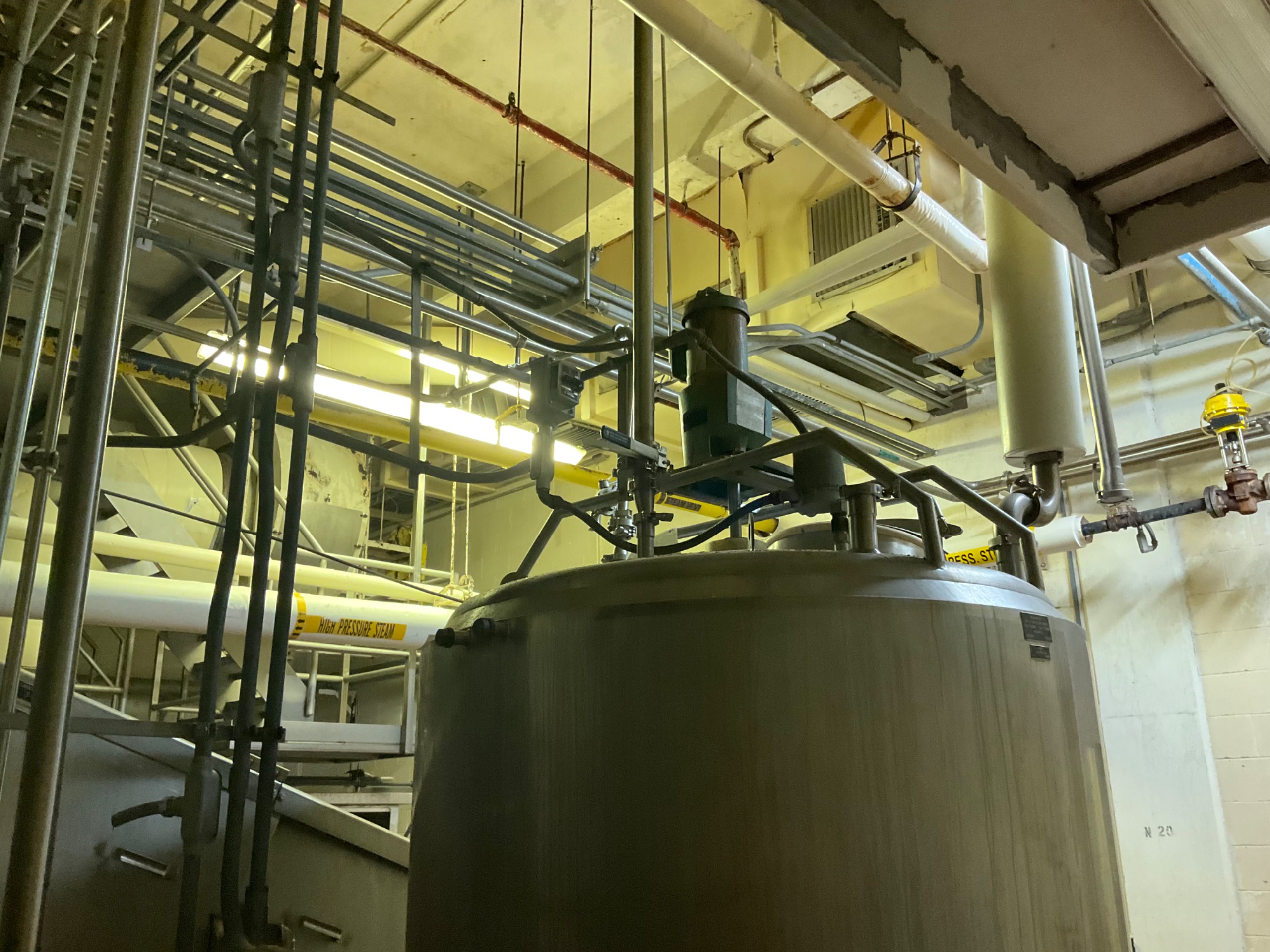 MIXER TANK 600 GALLON - undefined