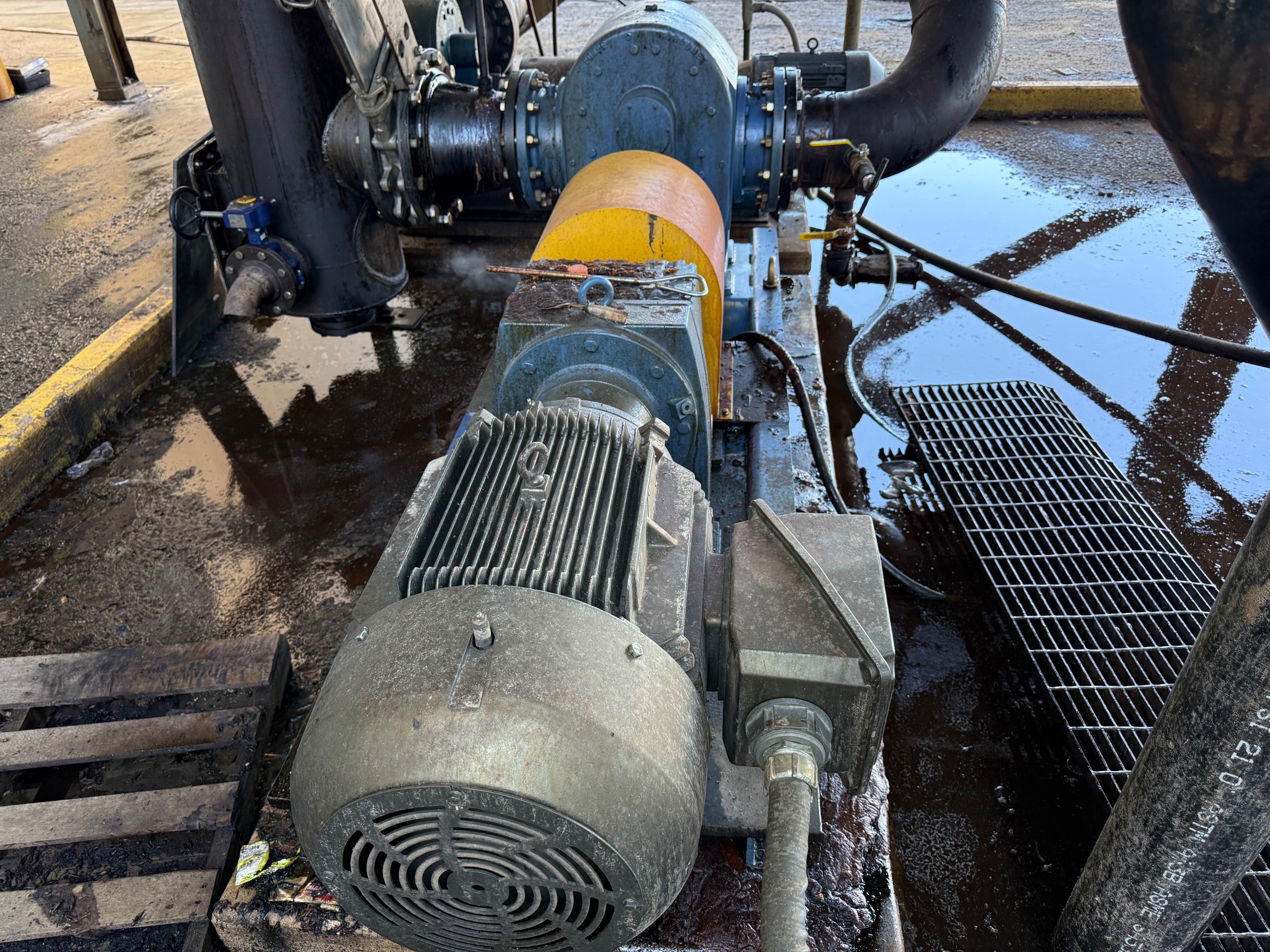 BROQUET BMC120S PUMP & 30HP MOTOR ASSEMBLY - undefined