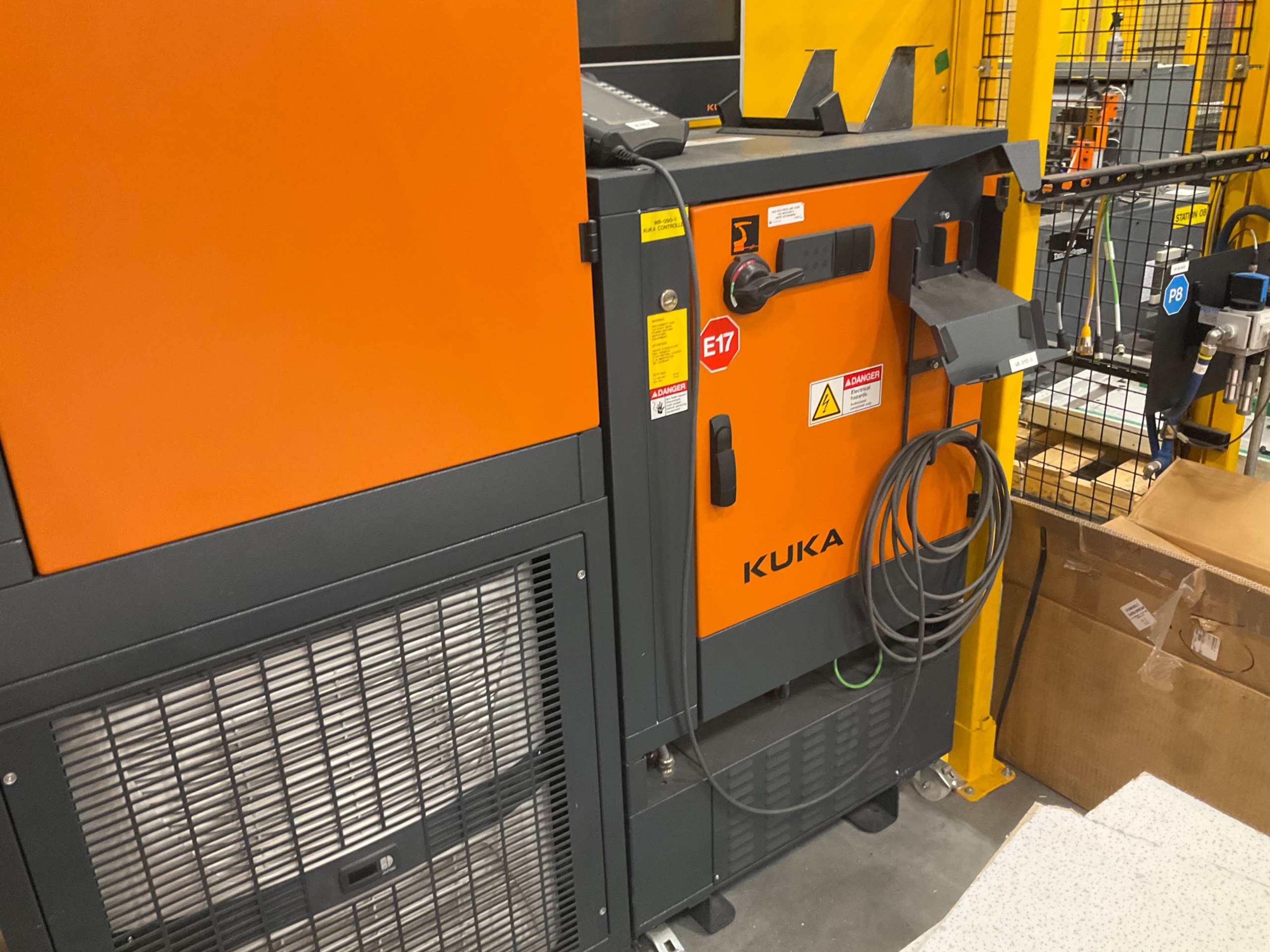 2021 KUKA KR 500 R2830 ROBOT & CONTROLLER ASSEMBLY - undefined