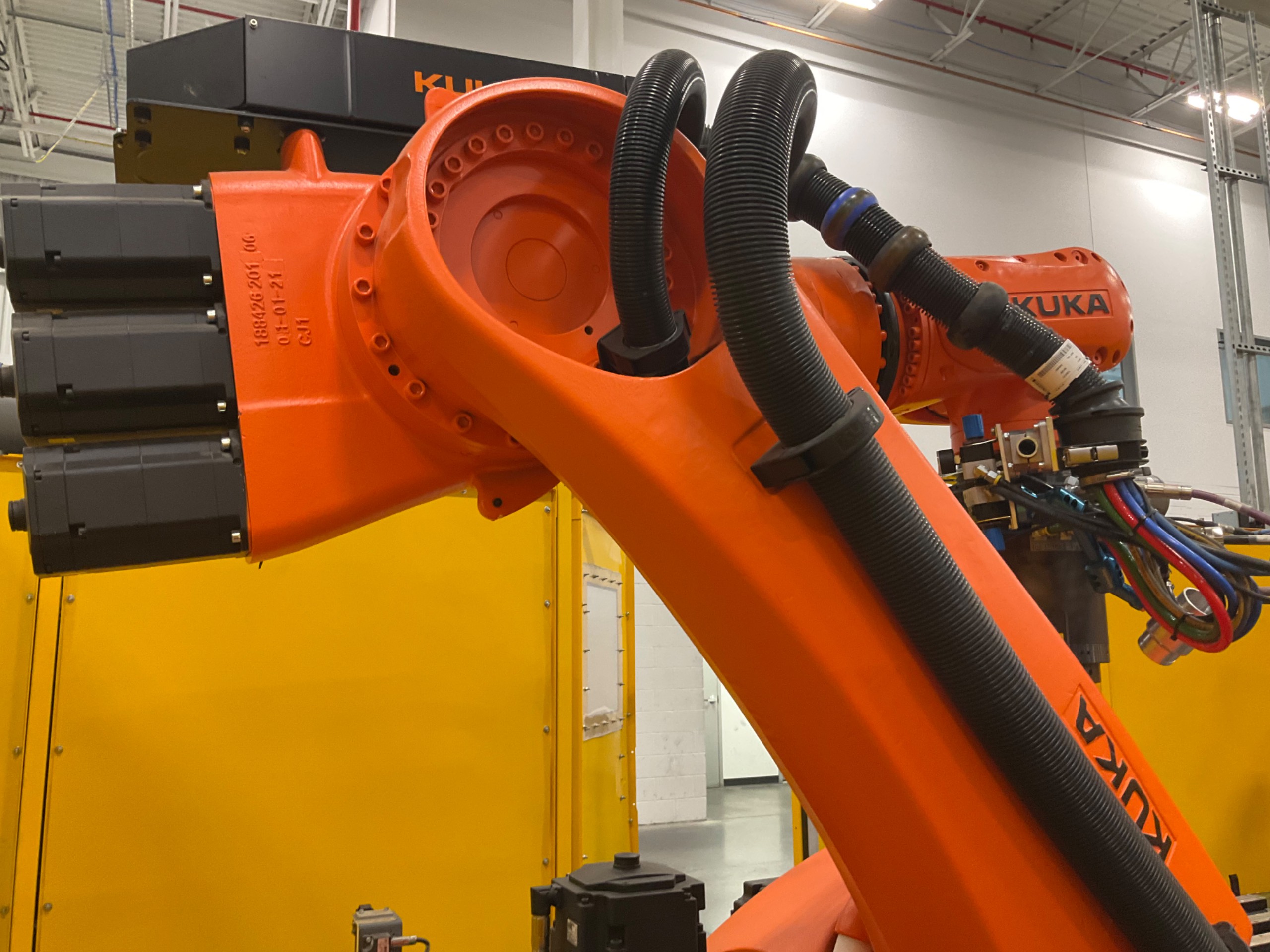 2021 KUKA KR 500 R2830 ROBOT & CONTROLLER ASSEMBLY - undefined