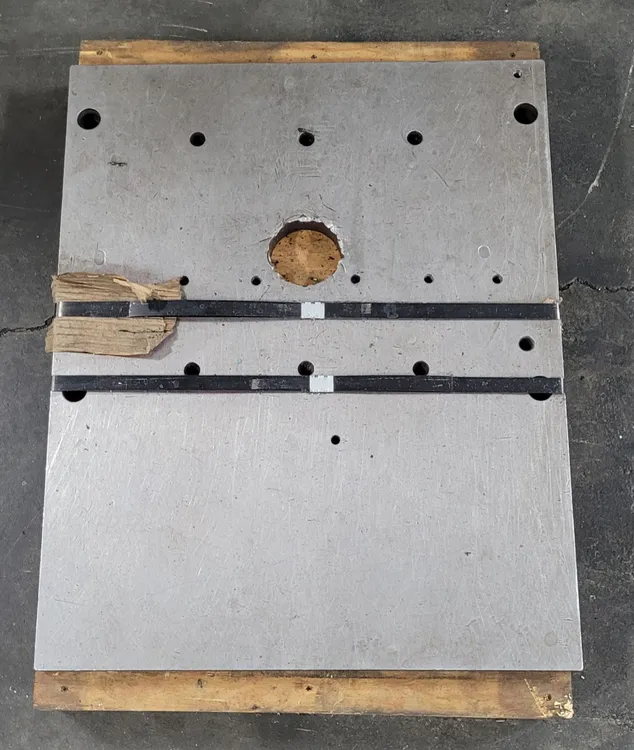 TOOLING & ACCESSORIES FIXTURE PLATE 30X24X1.5IN 3.25IN HOLE 311LB - undefined