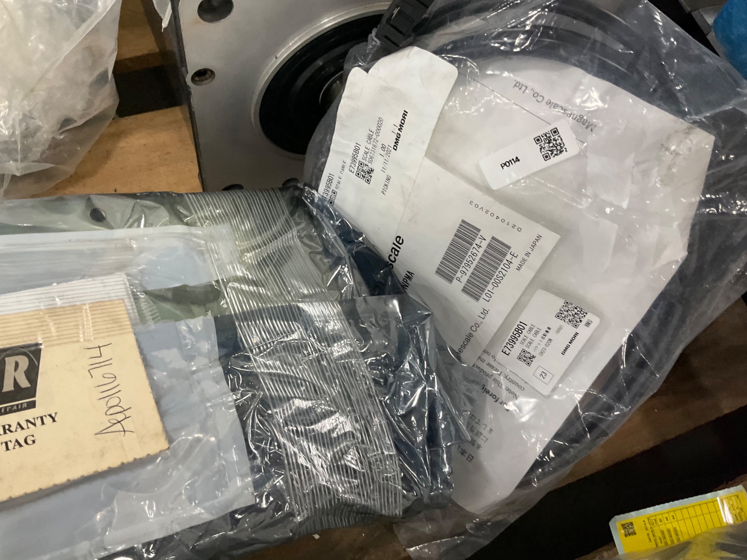 BULK LIST OF HYDRAULIC & PNEUMATIC CYLINDERS - undefined