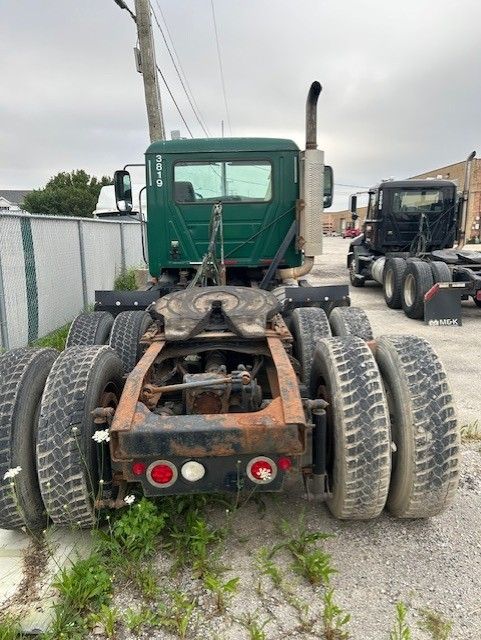 2006 MACK CXN (VISION) TRACTOR TRUCK - undefined