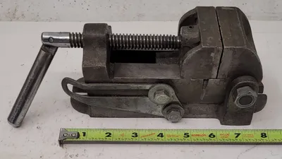 PIVOTAL DRILL PRESS TILTABLE VISE - undefined