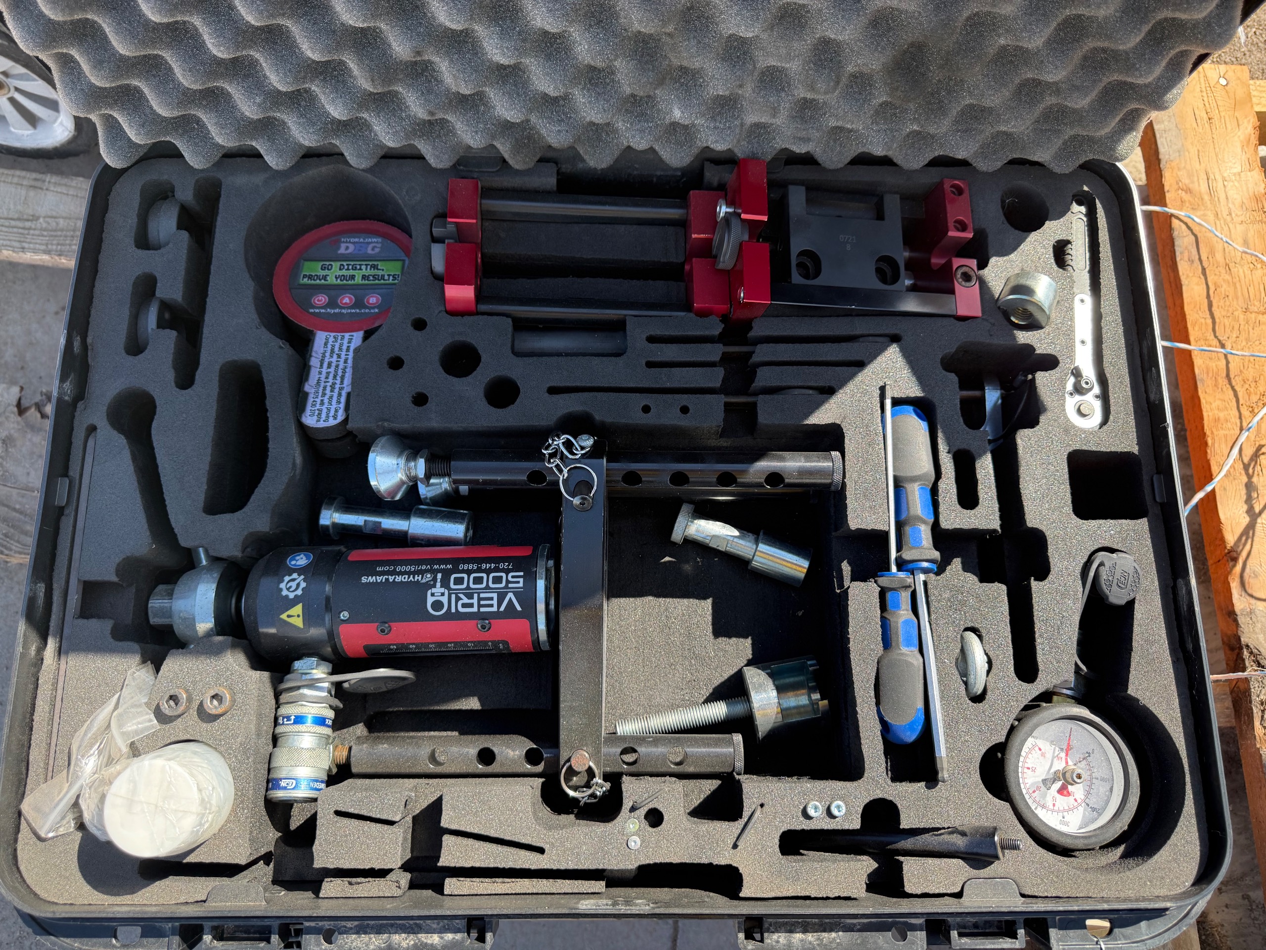 VERI 5000 HYDRAJAWS TENSILE STRENGTH TESTER - undefined